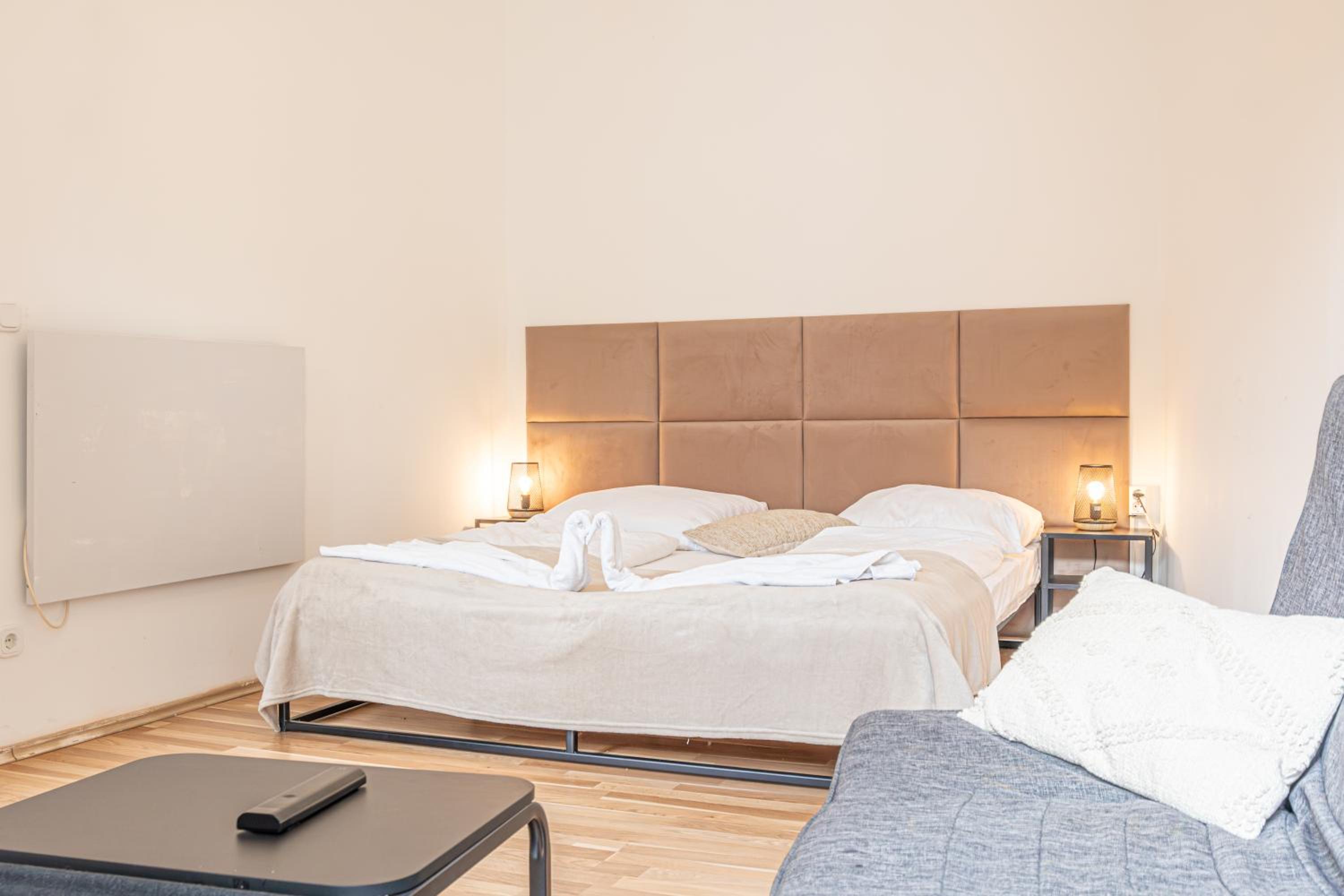 Inviting Economy 1BR Apt. with the best Location