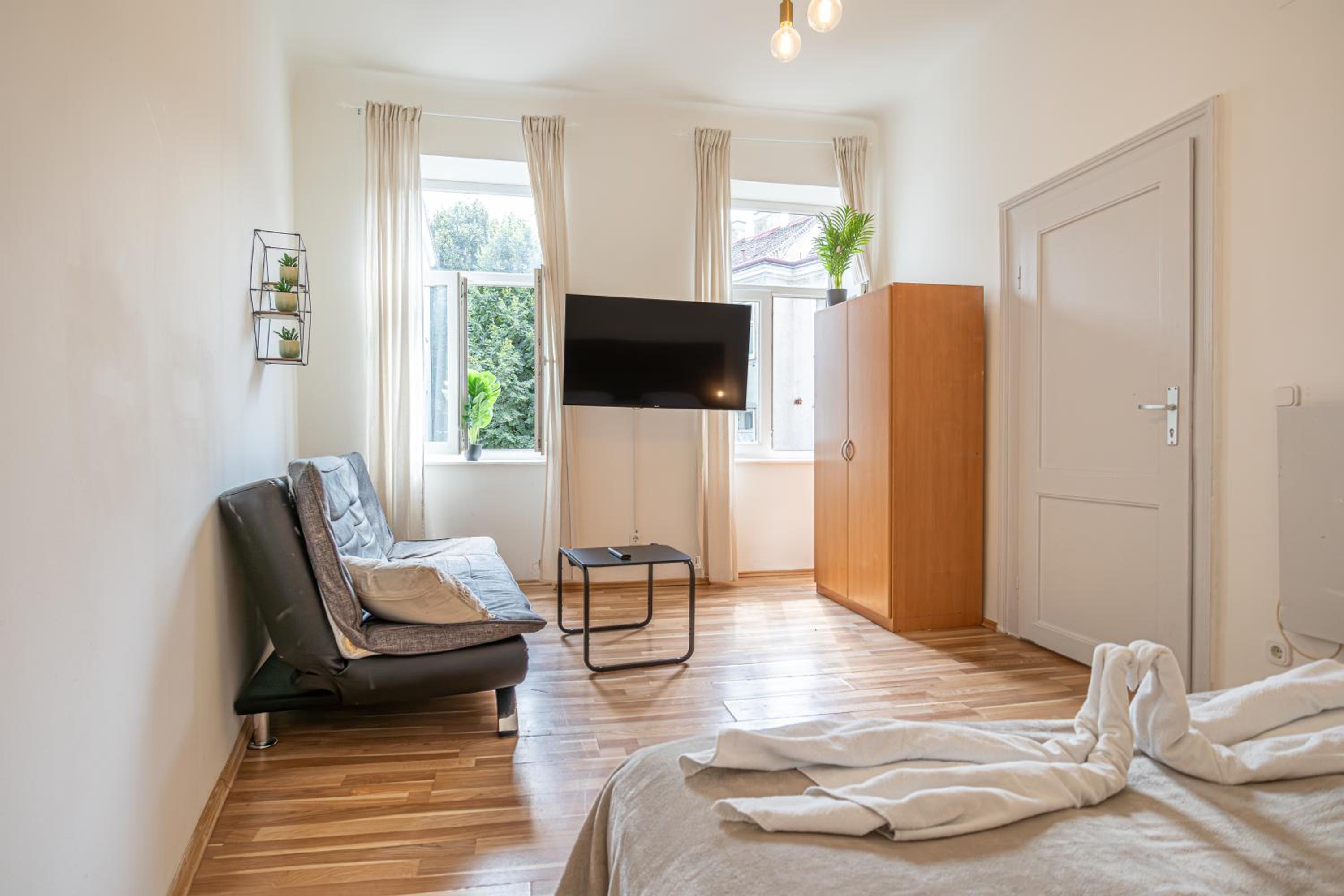 Inviting Economy 1BR Apt. with the best Location