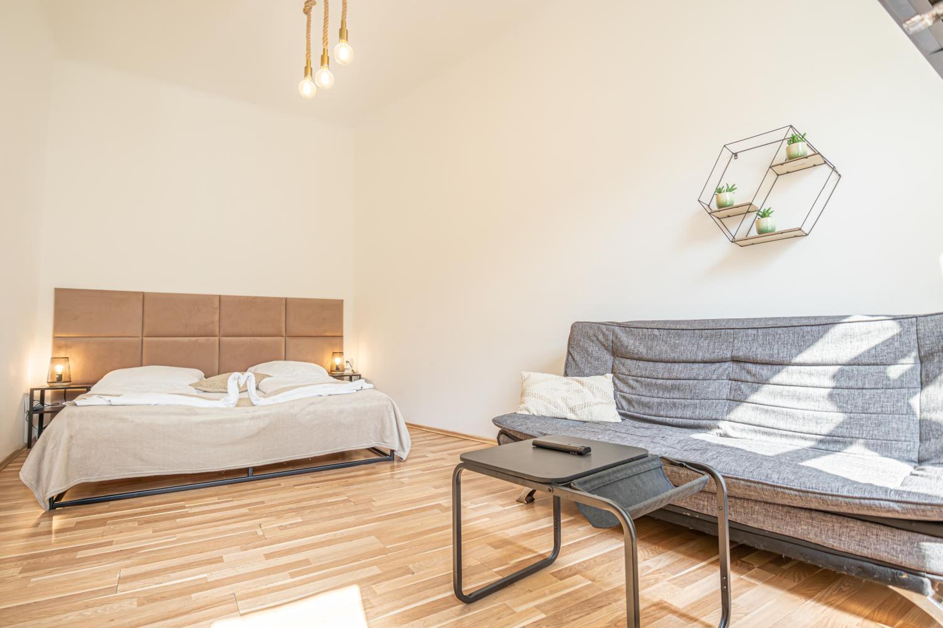 Inviting Economy 1BR Apt. with the best Location