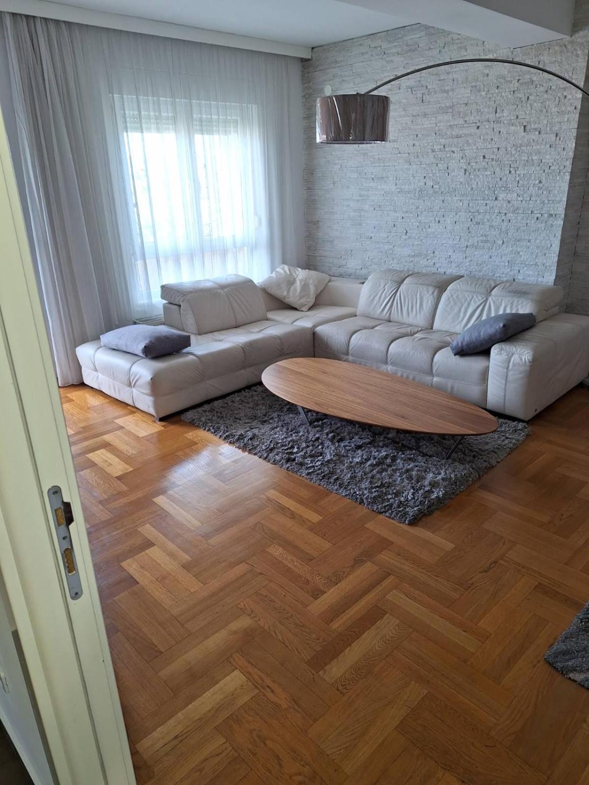 PENTHAUS apartment