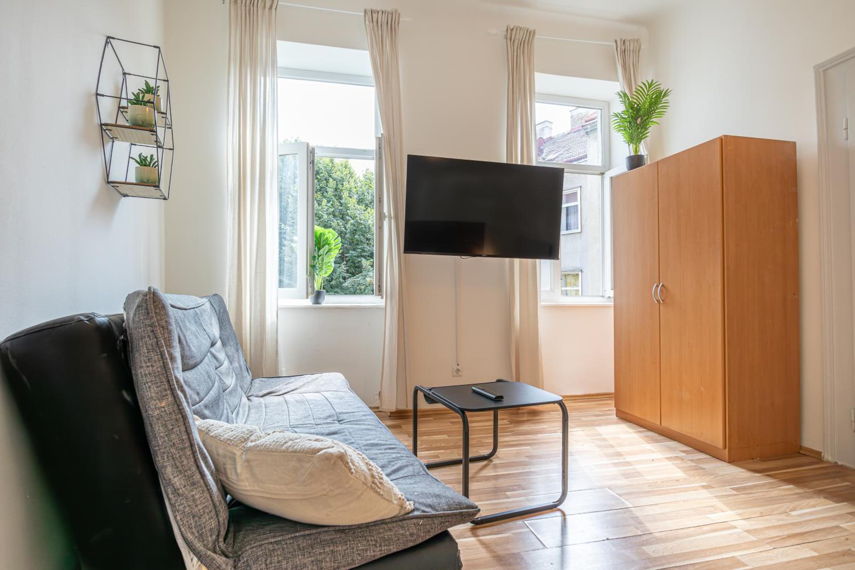 Inviting Economy 1BR Apt. with the best Location