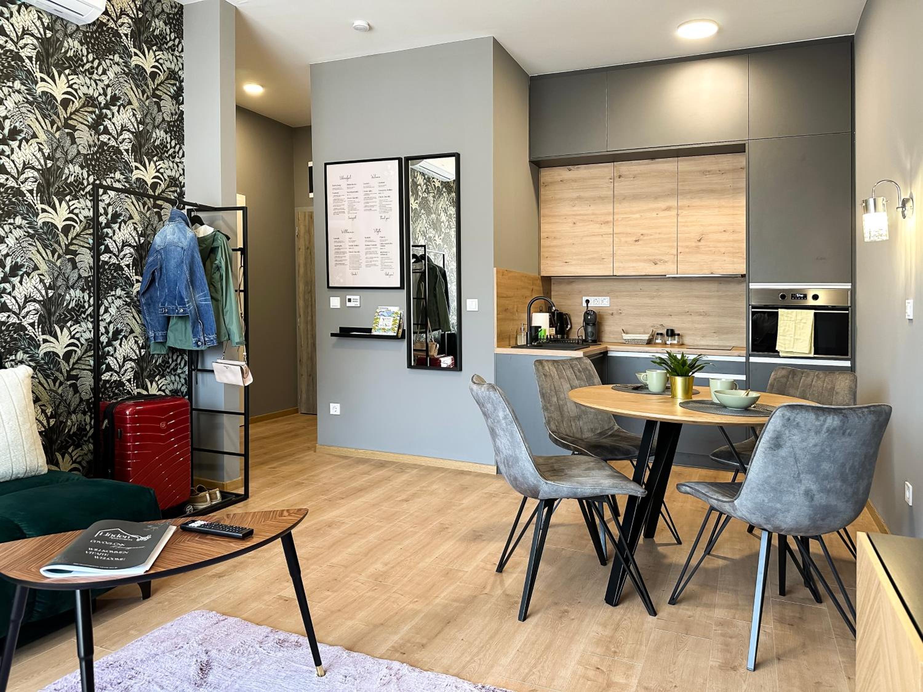 Linden Apartman 107 GLAMOUR view 2