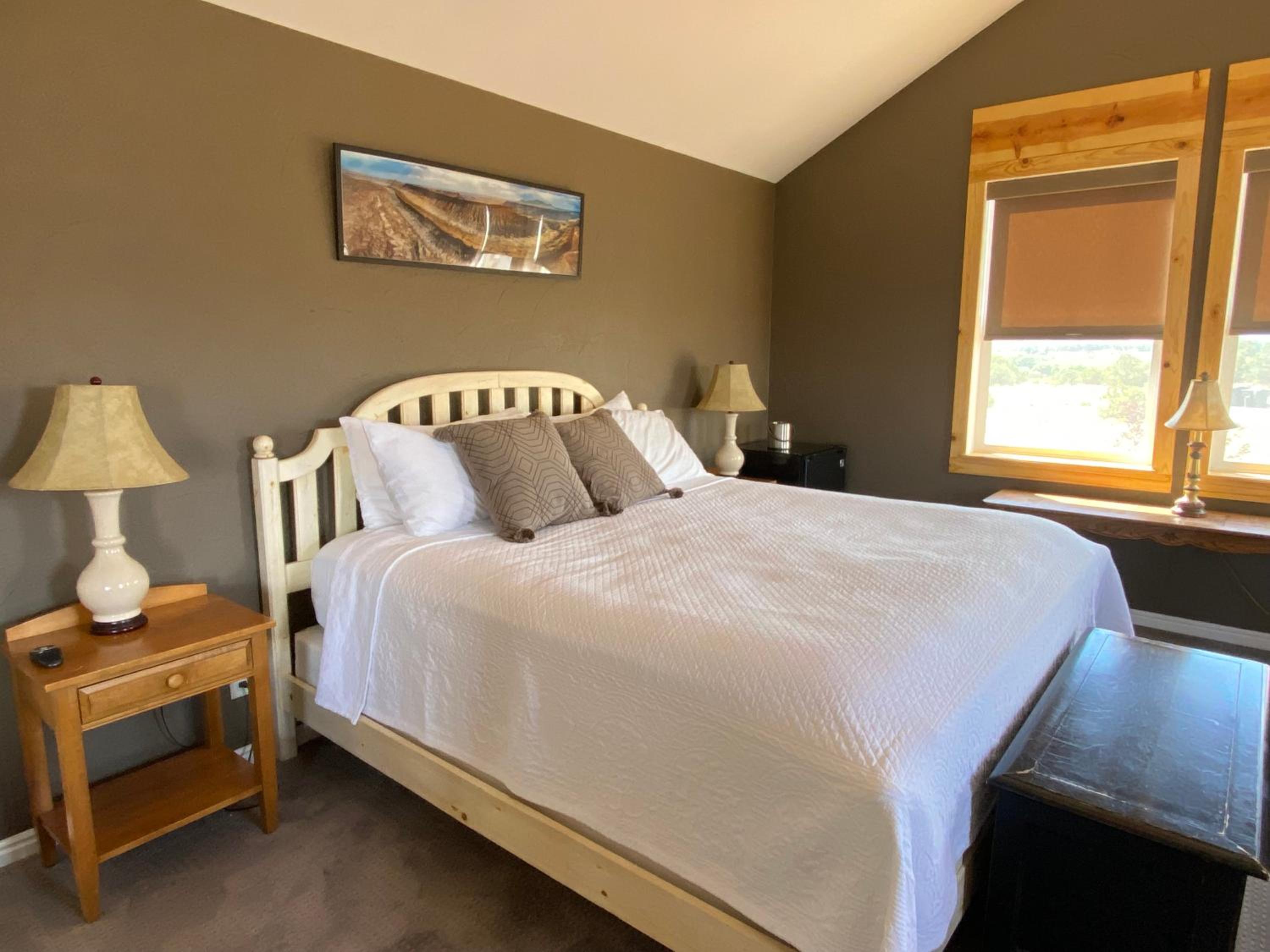 SkyRidge Inn