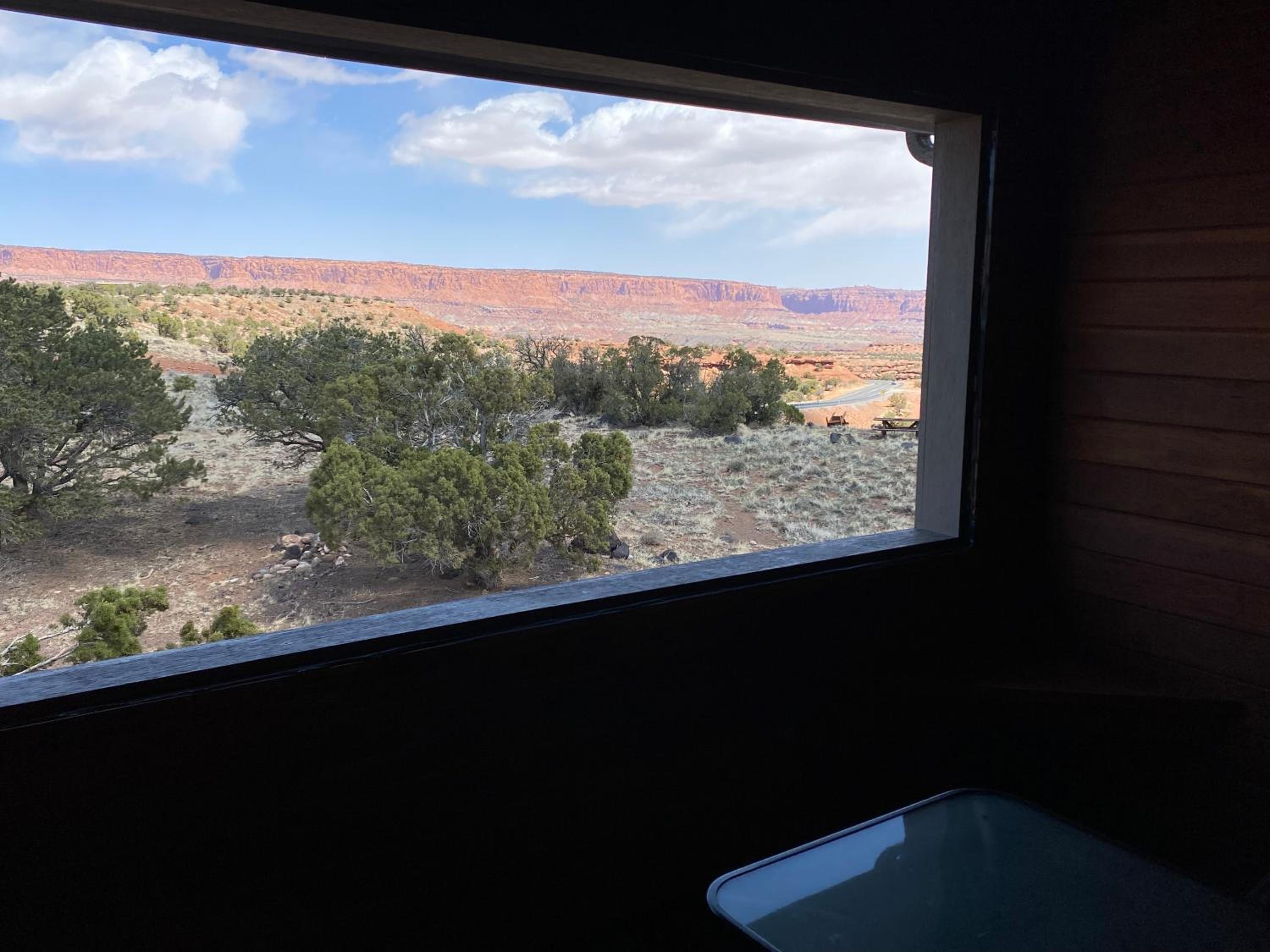SkyRidge Inn