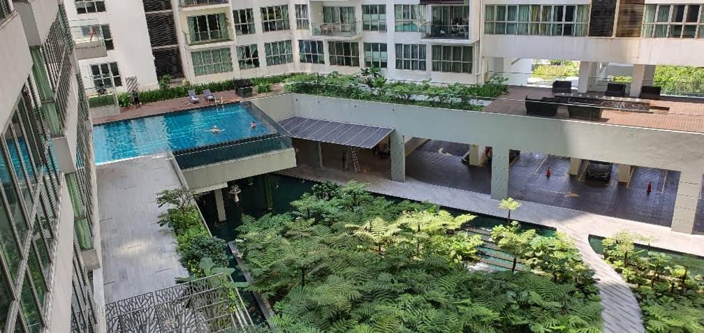Regalia Luxury Suites KLCC - by Cozy Stay