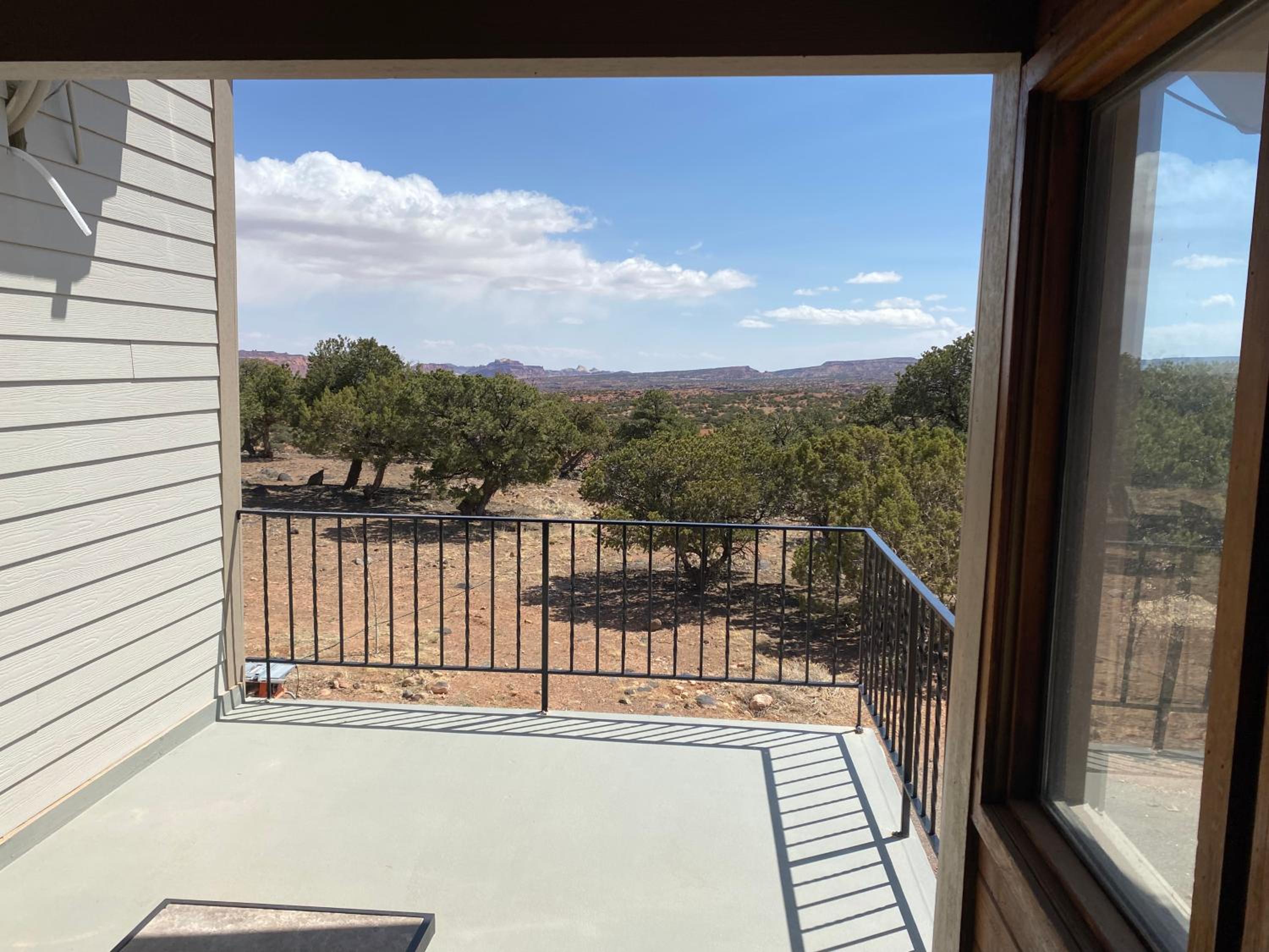SkyRidge Inn