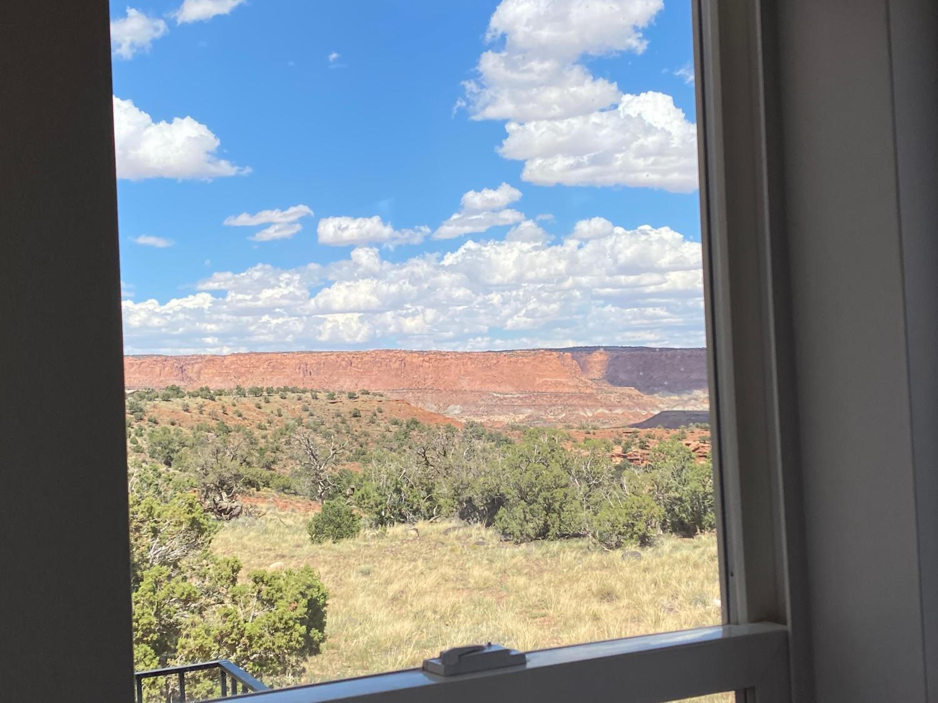 SkyRidge Inn