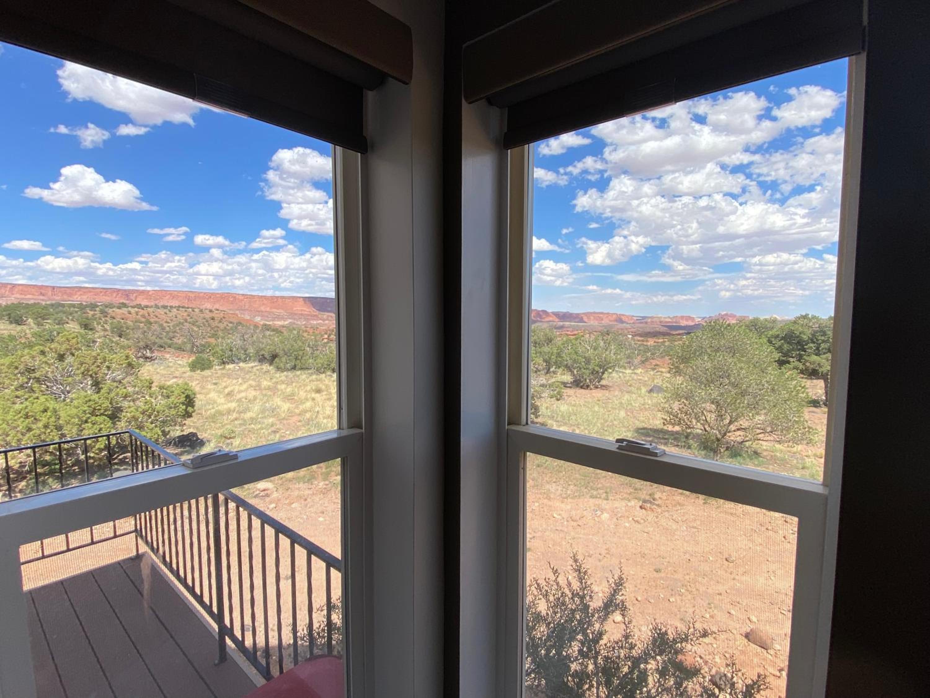 SkyRidge Inn