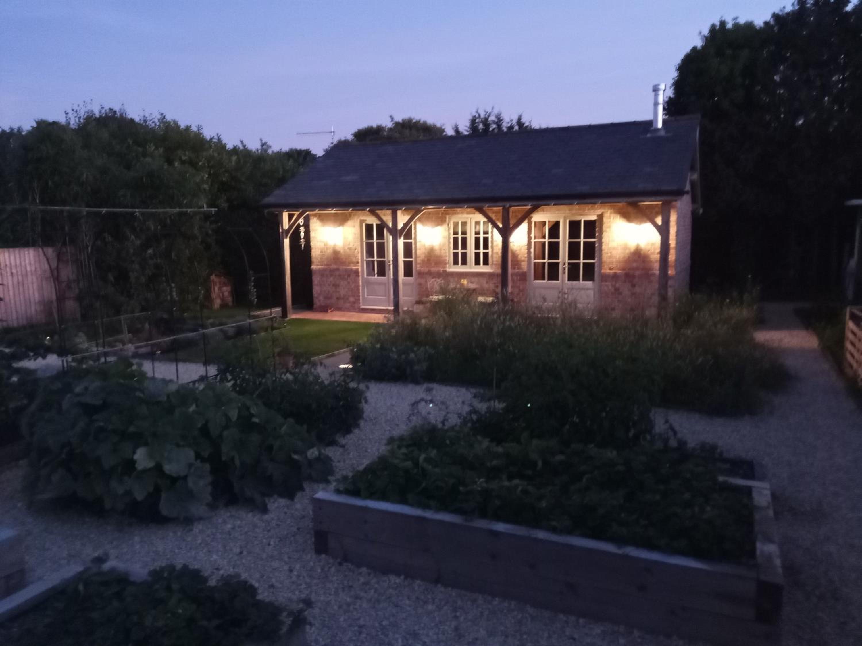 Dragonfly cottage