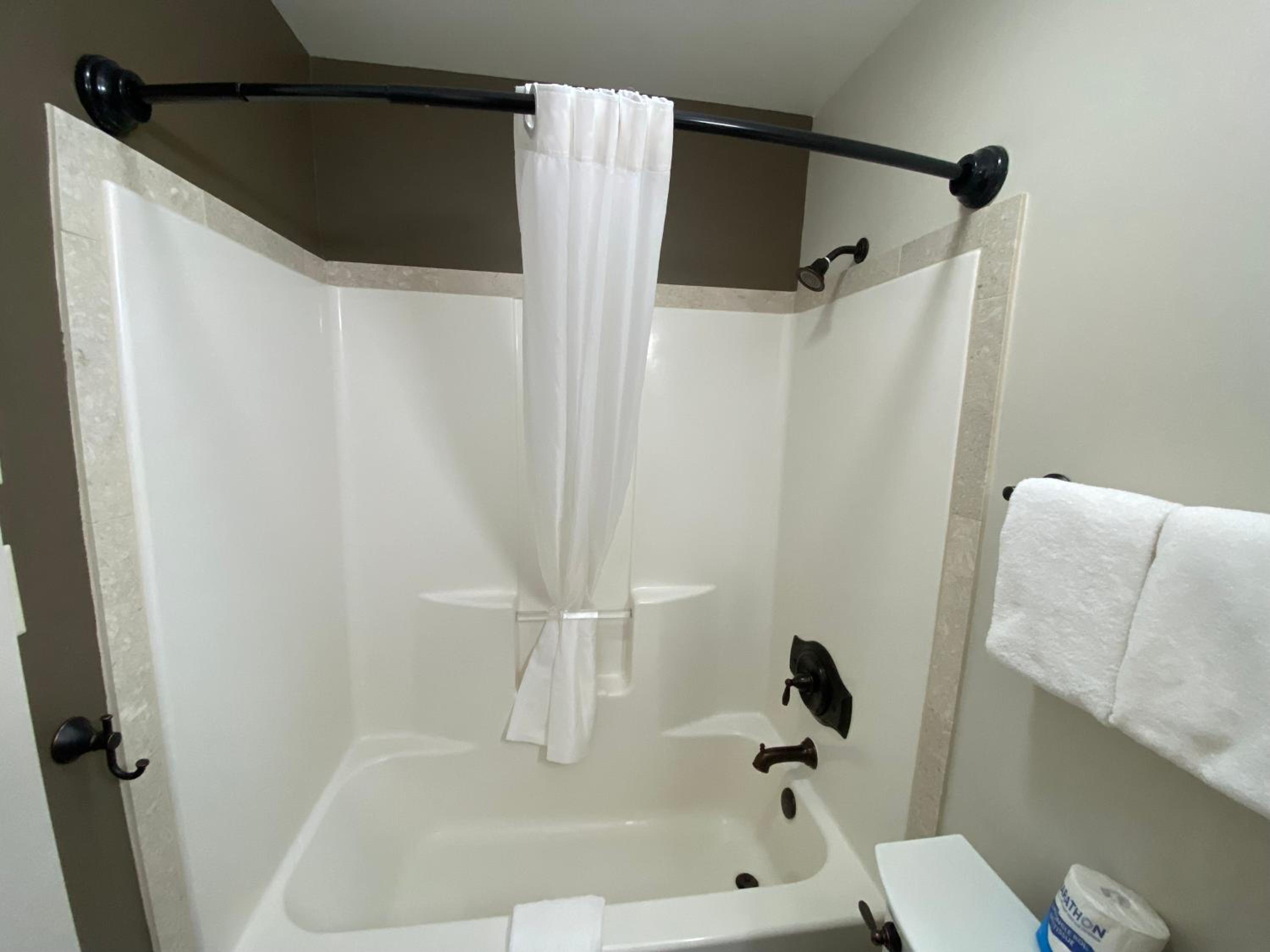 SkyRidge Inn