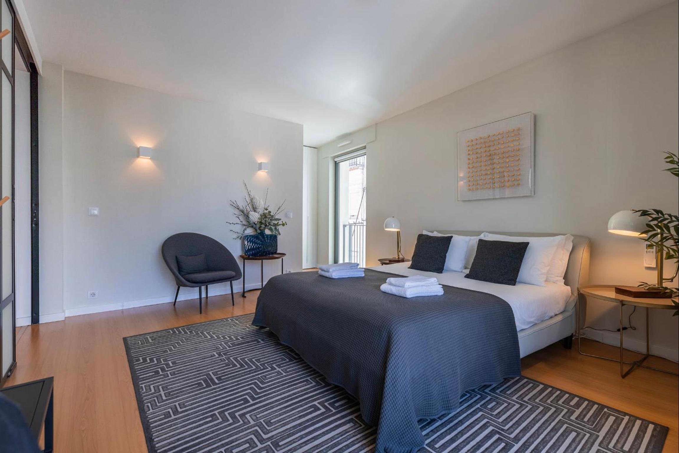 LovelyStay - Breathtaking Panorama - Luxurious Penthouse! view 5