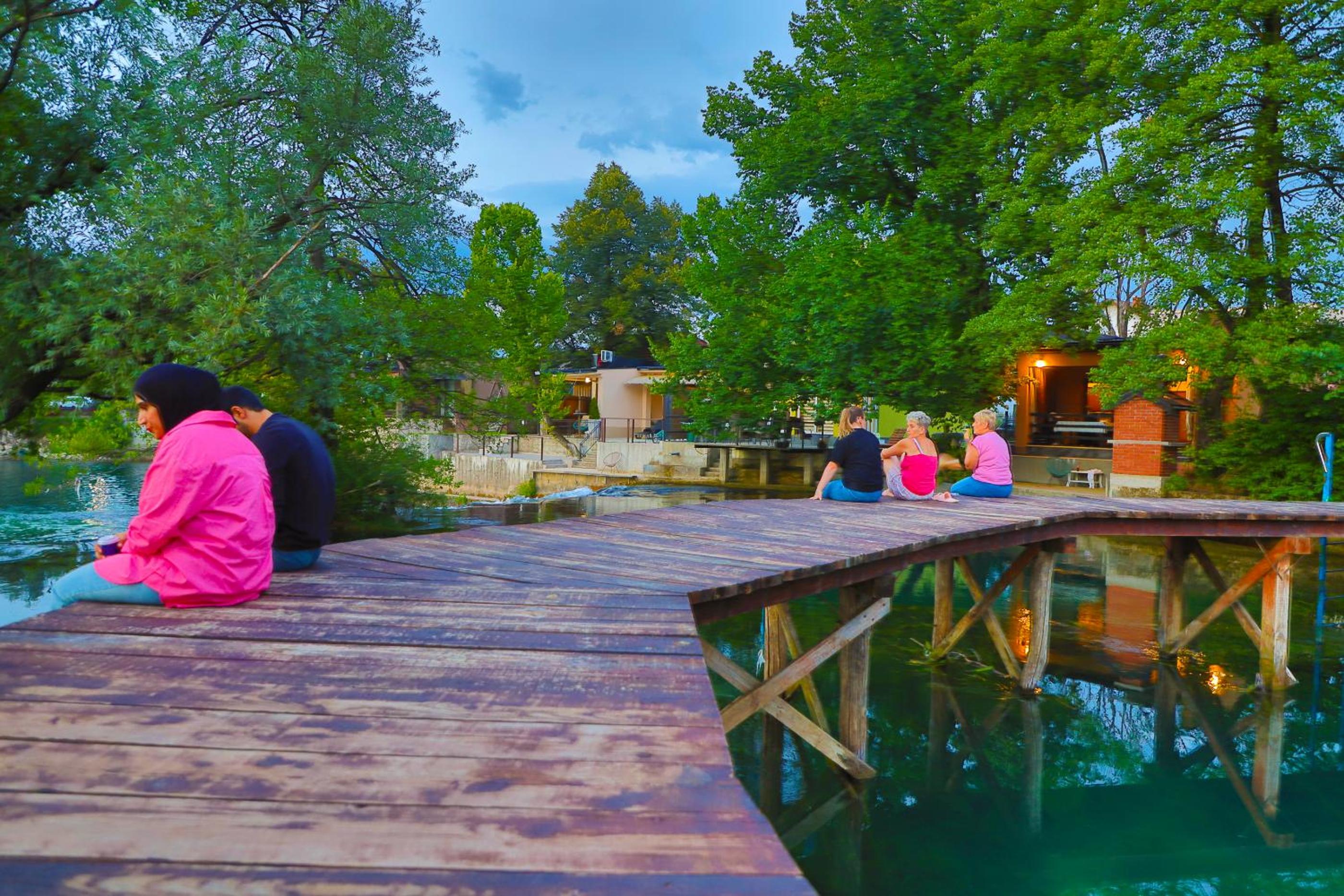 Holiday Homes Pozitiva