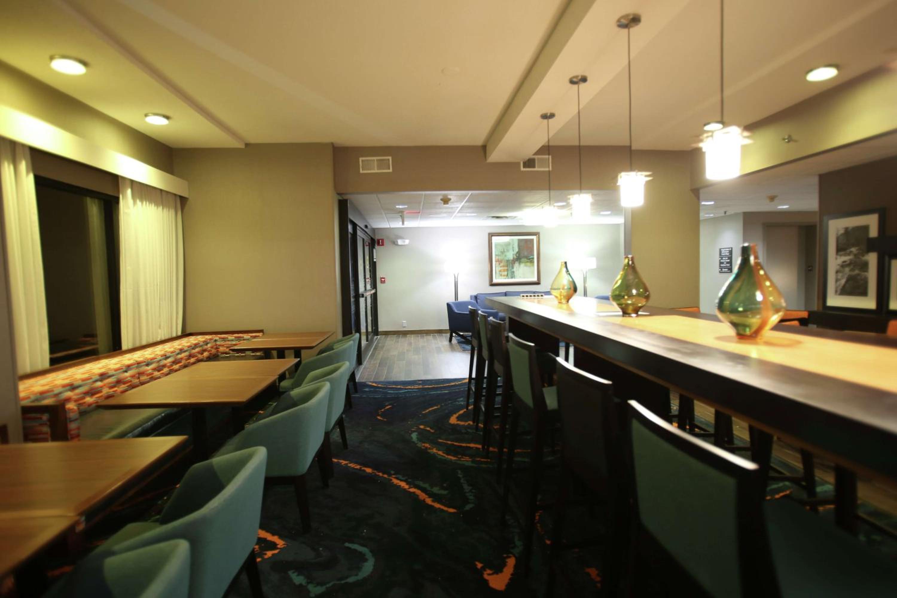 Beckley Vacations - Hampton Inn Beckley - Property Image 25