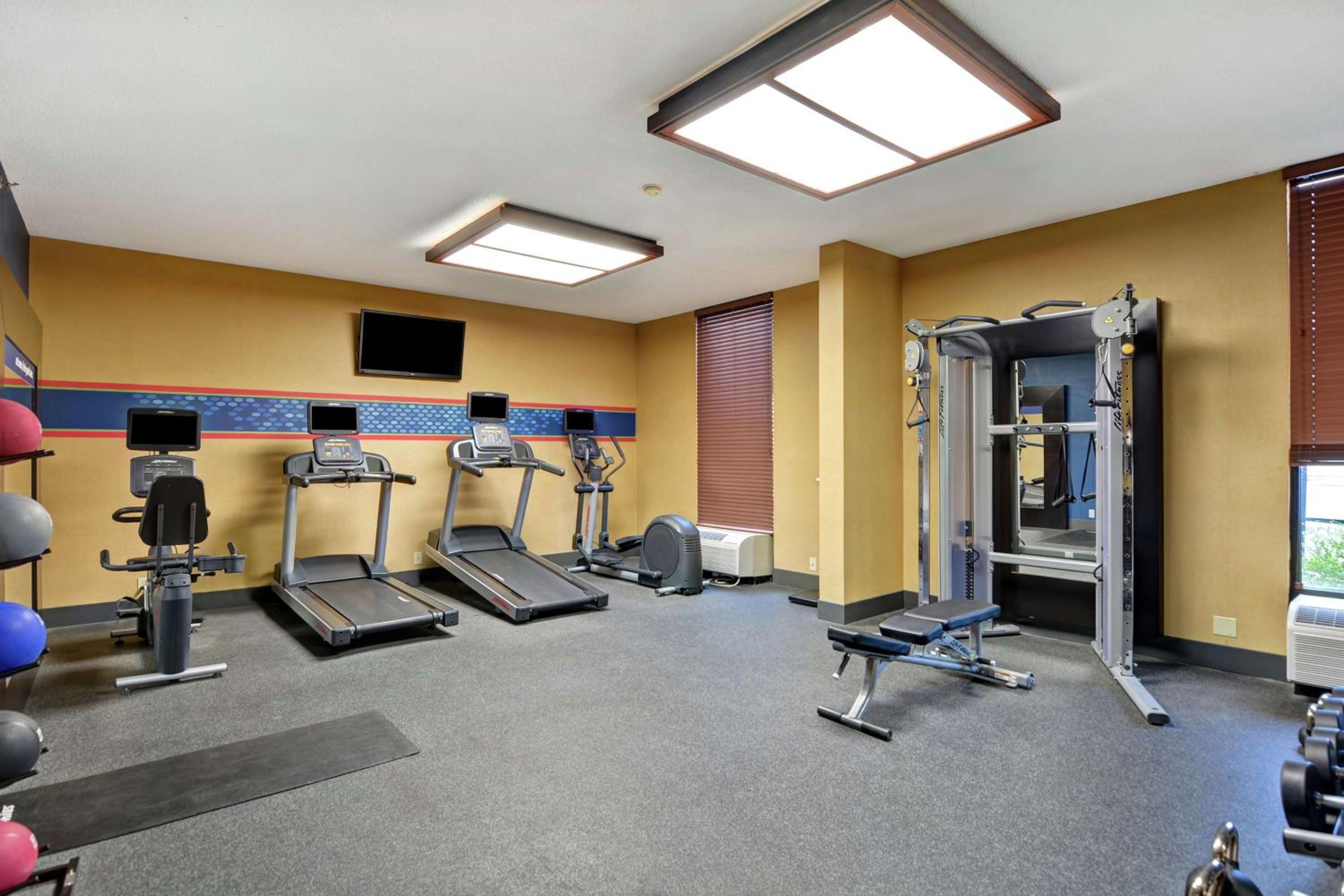Beckley Vacations - Hampton Inn Beckley - Property Image 30