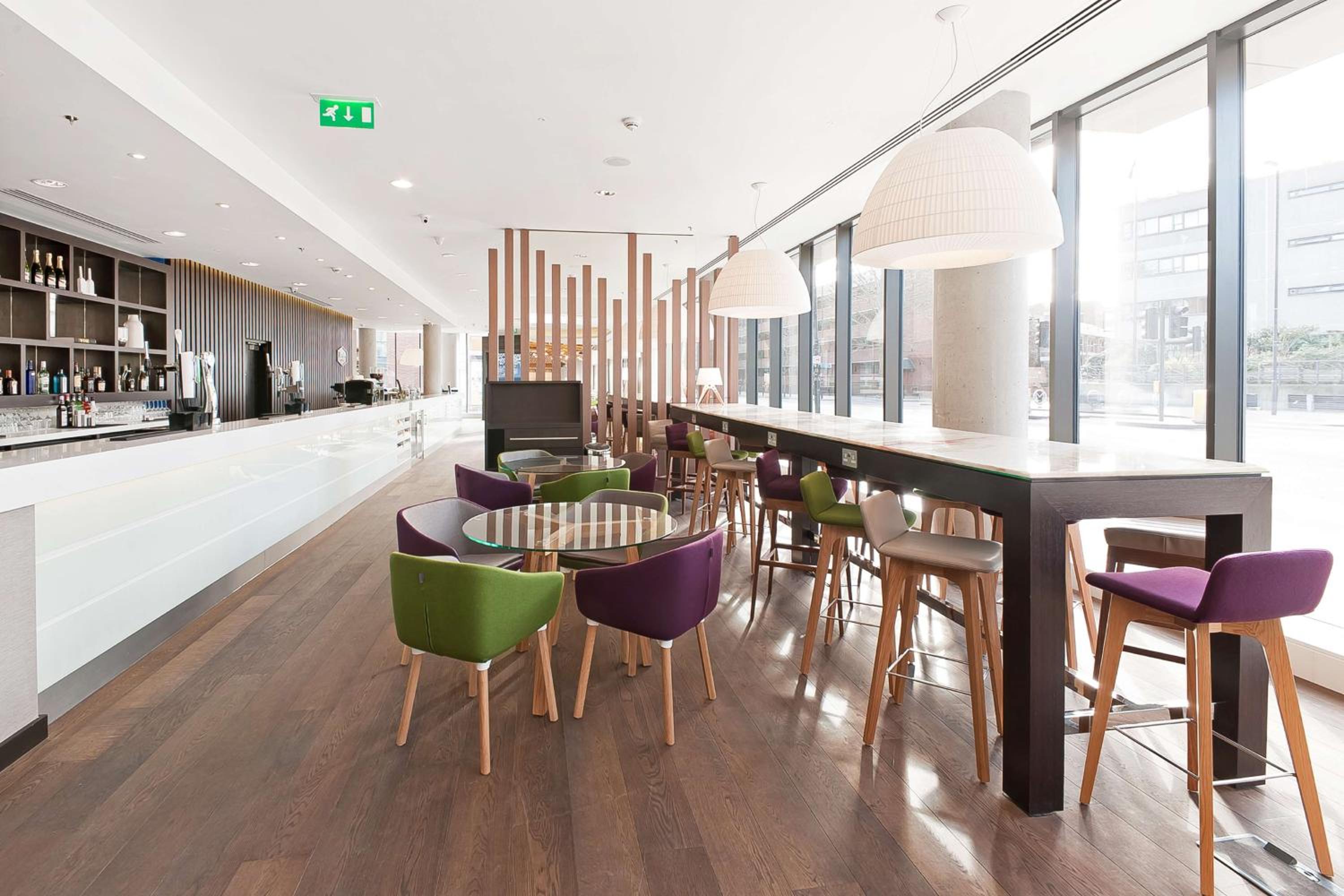Hampton by Hilton London Waterloo-2