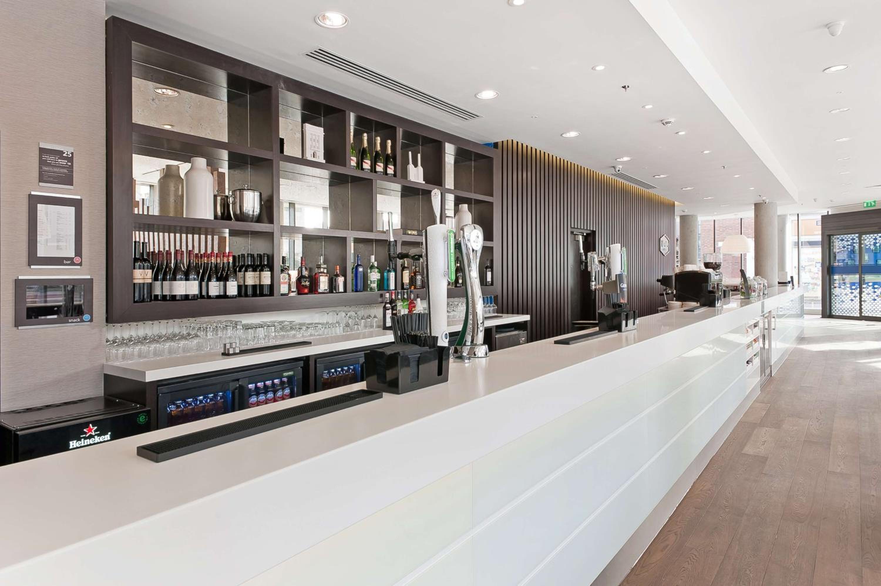 Hampton by Hilton London Waterloo-4