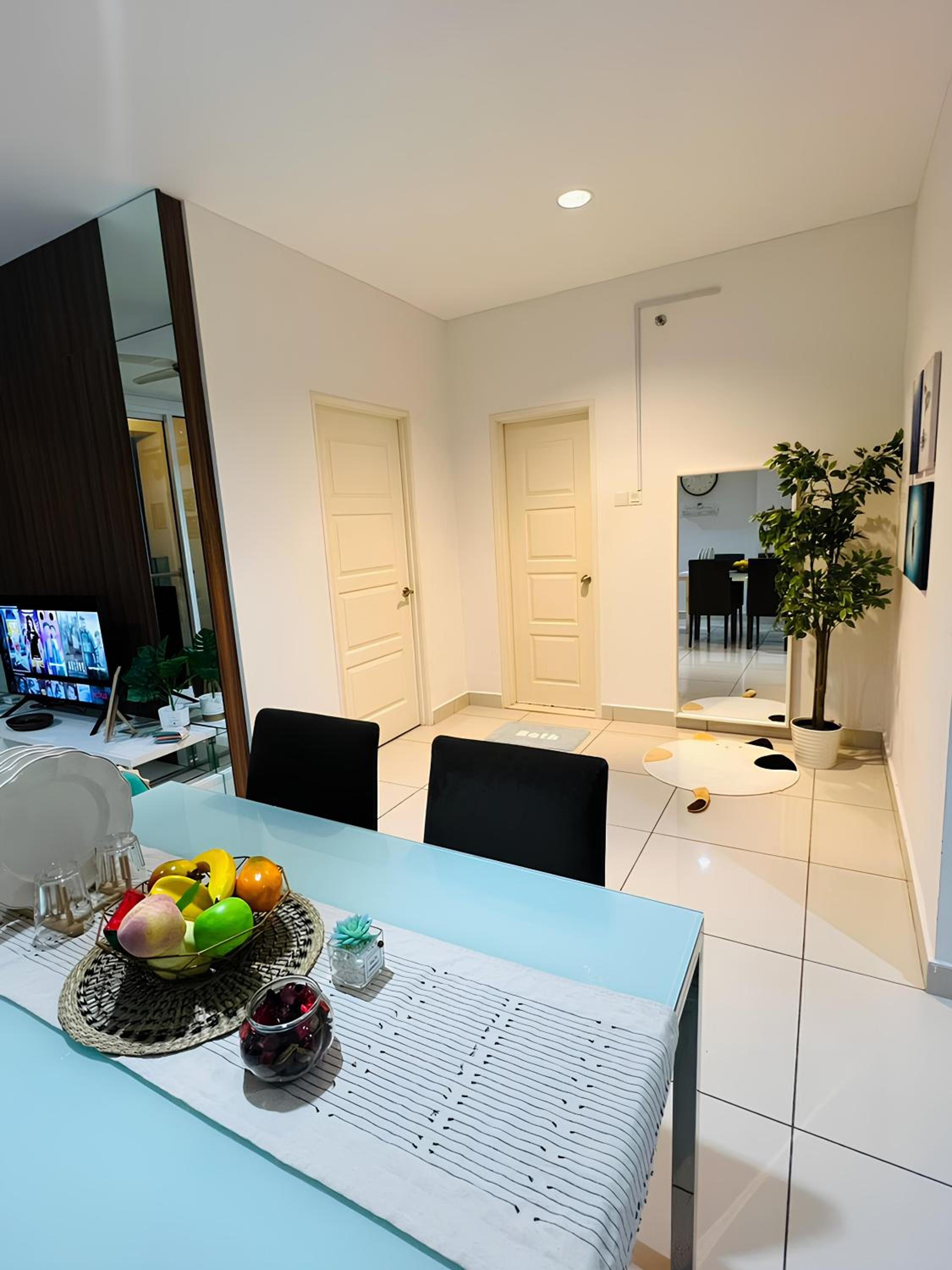 Mansion One l Luxe Family Retreat SEAVIEW l Gleneagle l by PSH photo 4