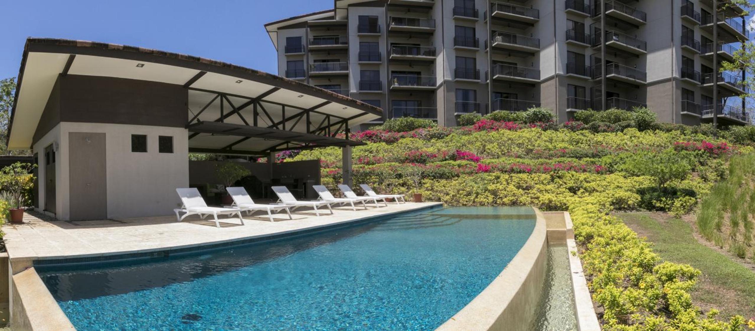 Roble Sabana 305 Luxury Condo - Reserva Conchal