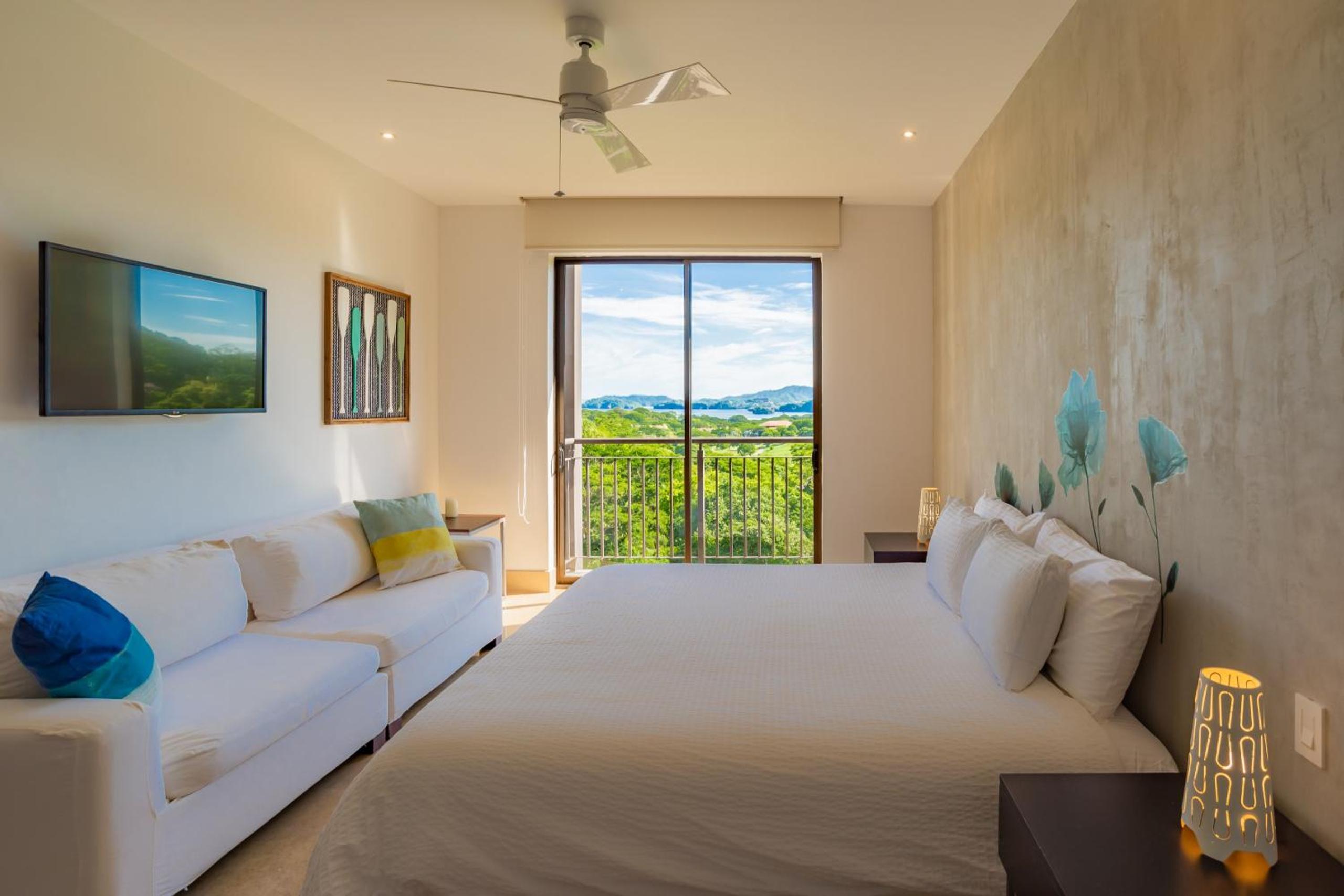 Roble Sabana 305 Luxury Condo - Reserva Conchal