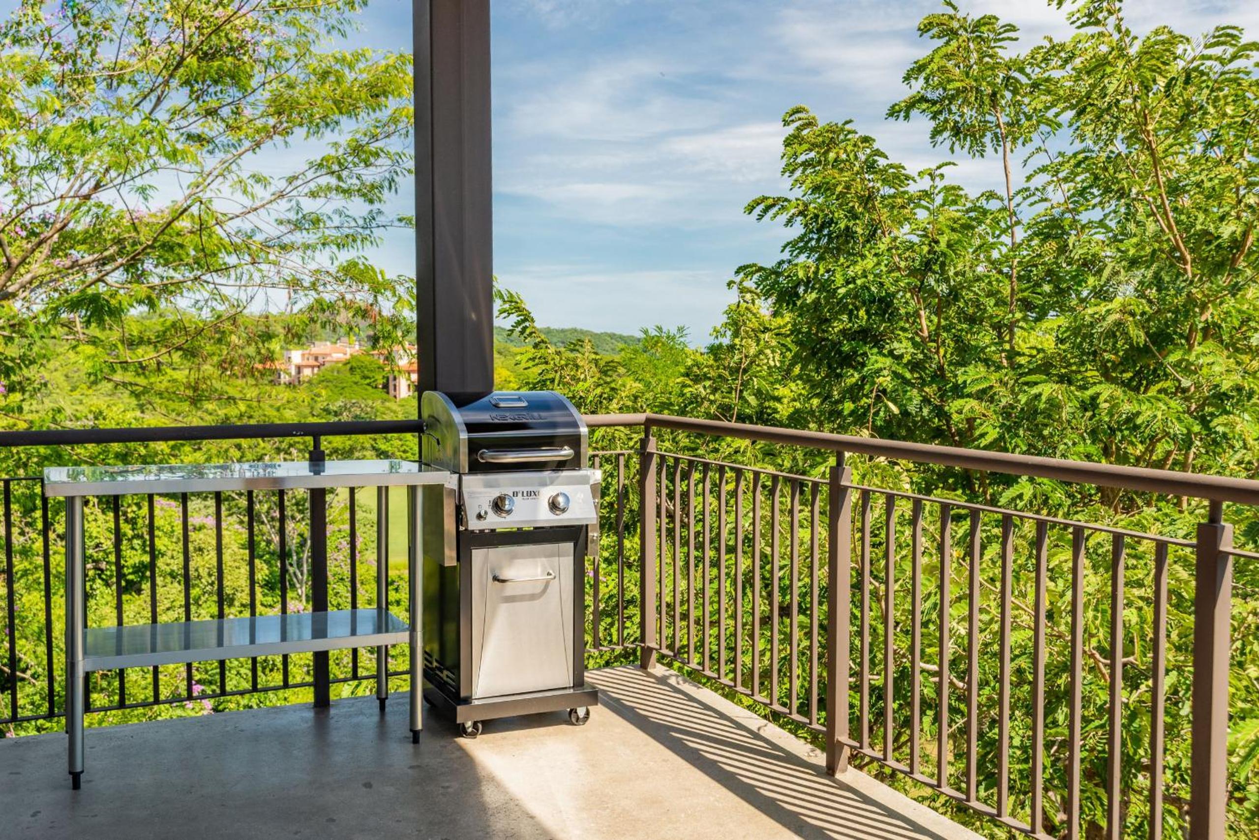 Roble Sabana 305 Luxury Condo - Reserva Conchal
