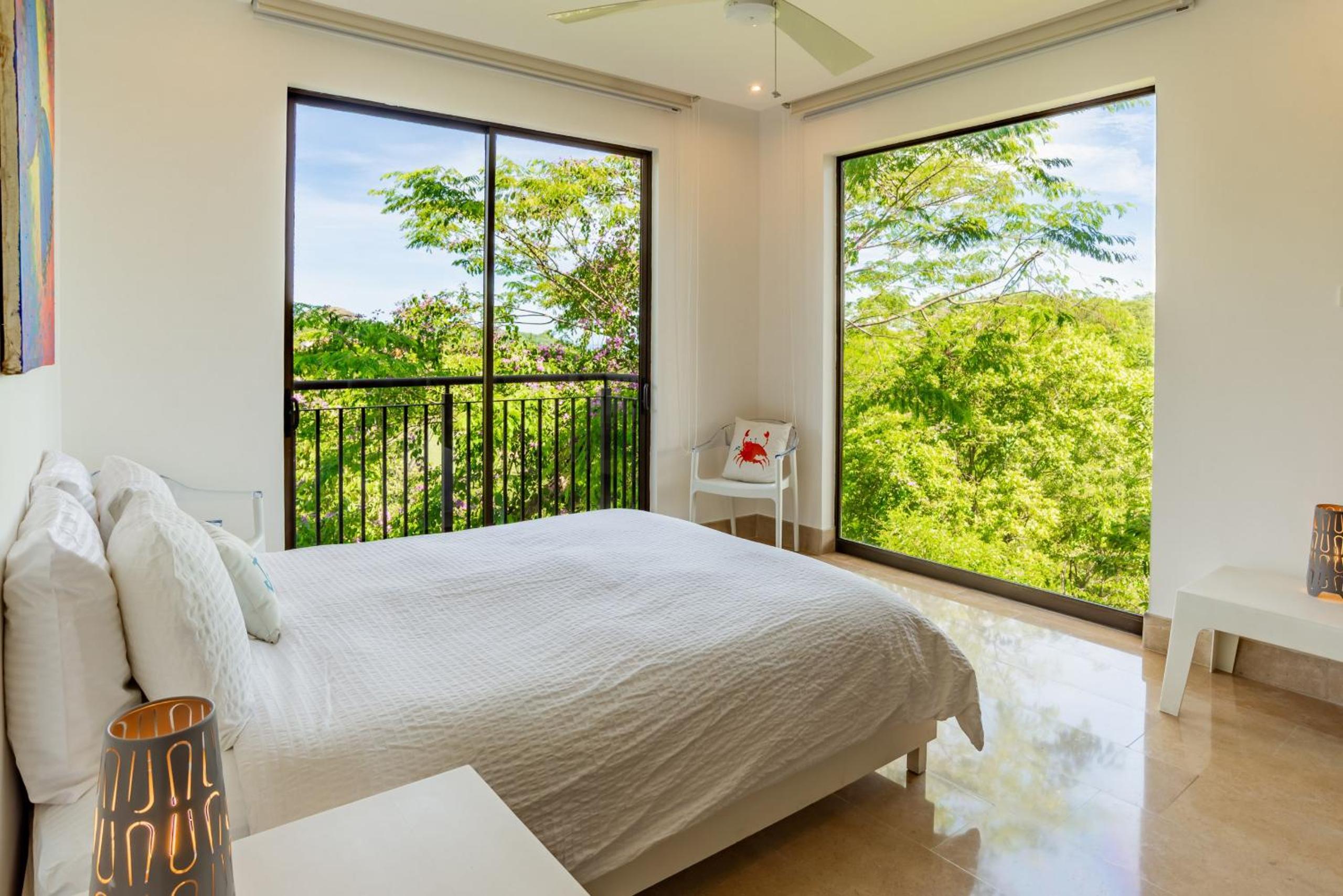 Roble Sabana 305 Luxury Condo - Reserva Conchal