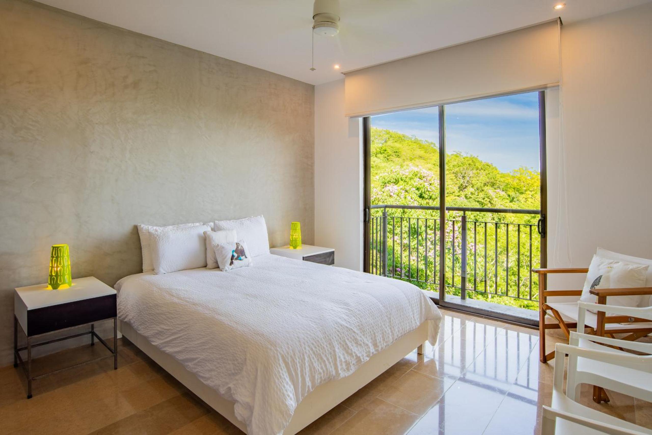 Roble Sabana 305 Luxury Condo - Reserva Conchal
