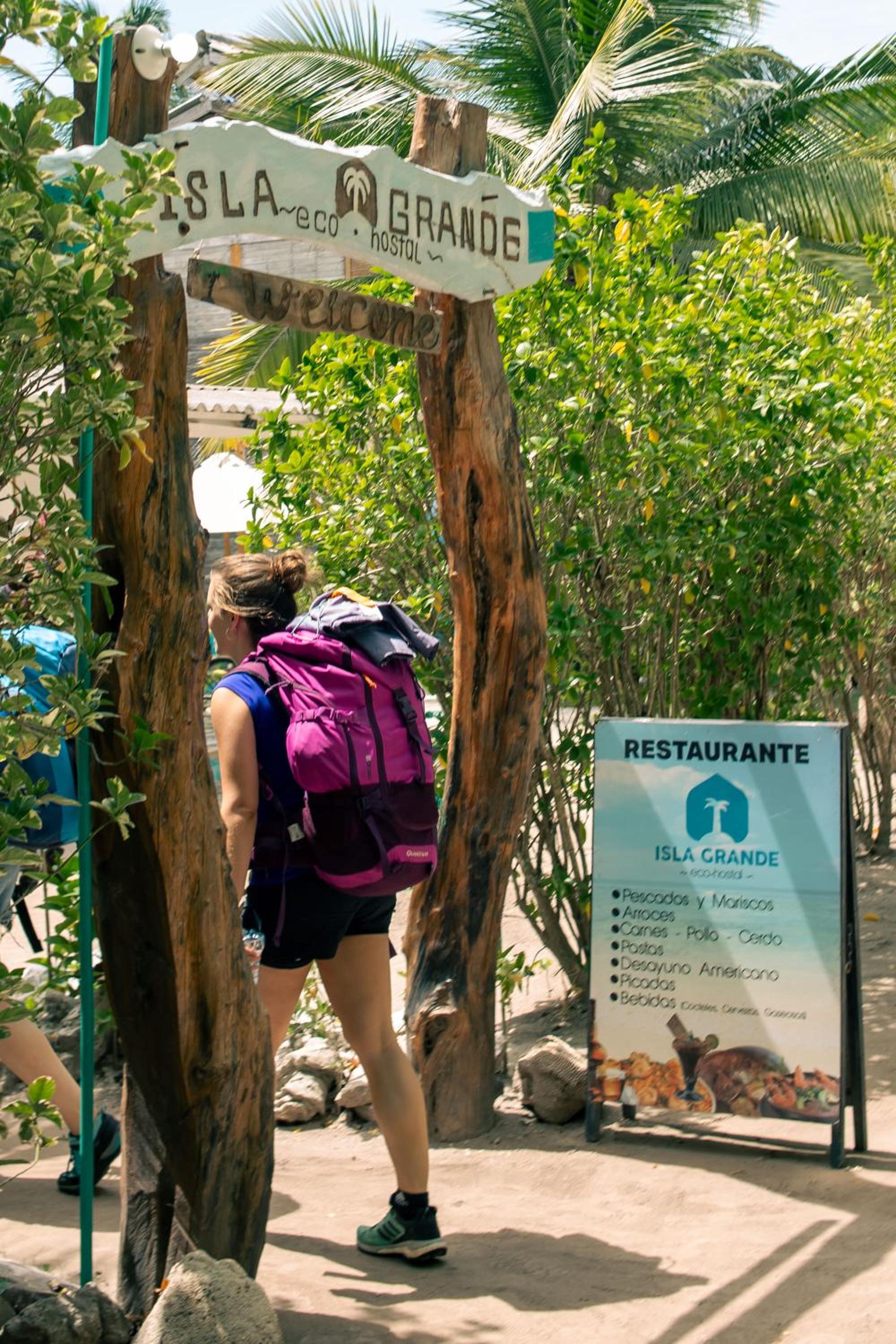 Isla Grande Eco-Hostal