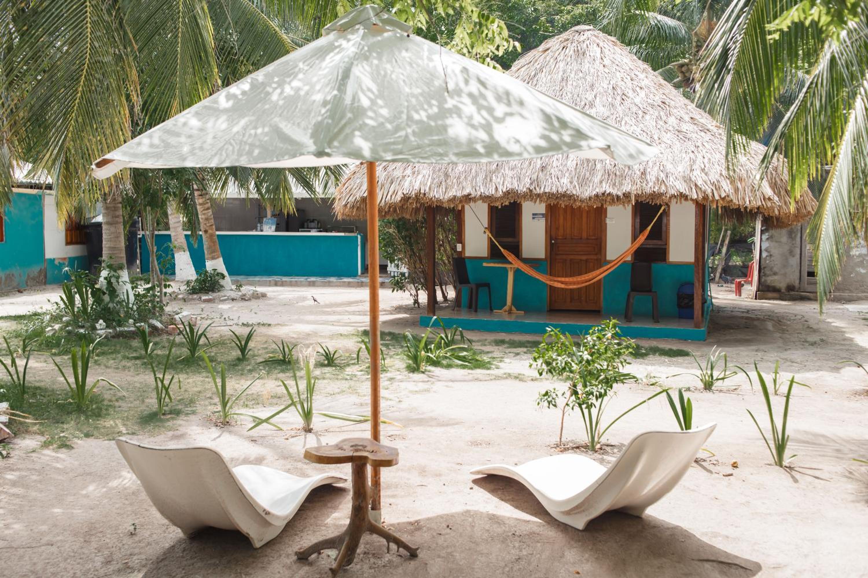 Isla Grande Eco-Hostal