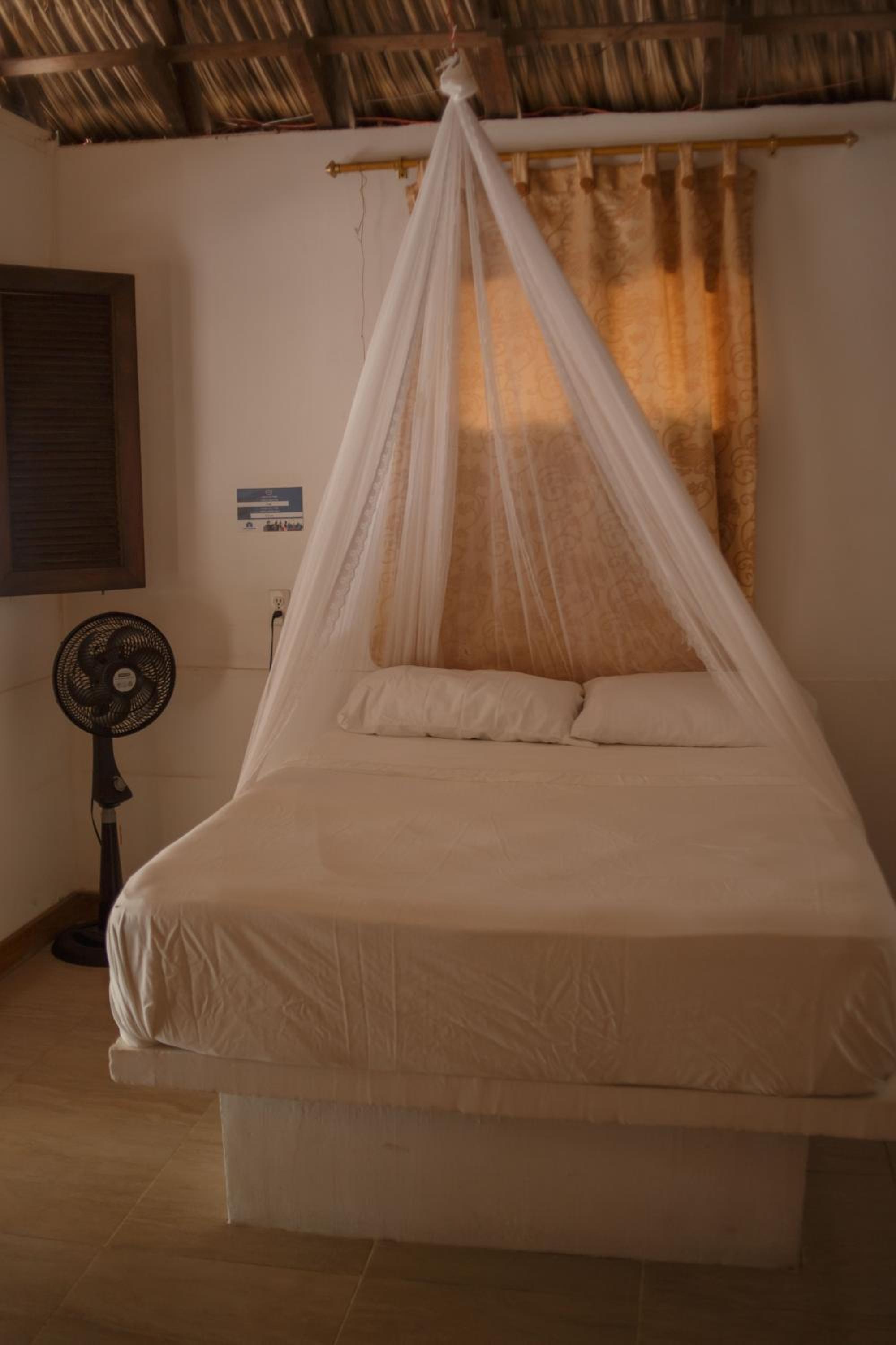 Isla Grande Eco-Hostal