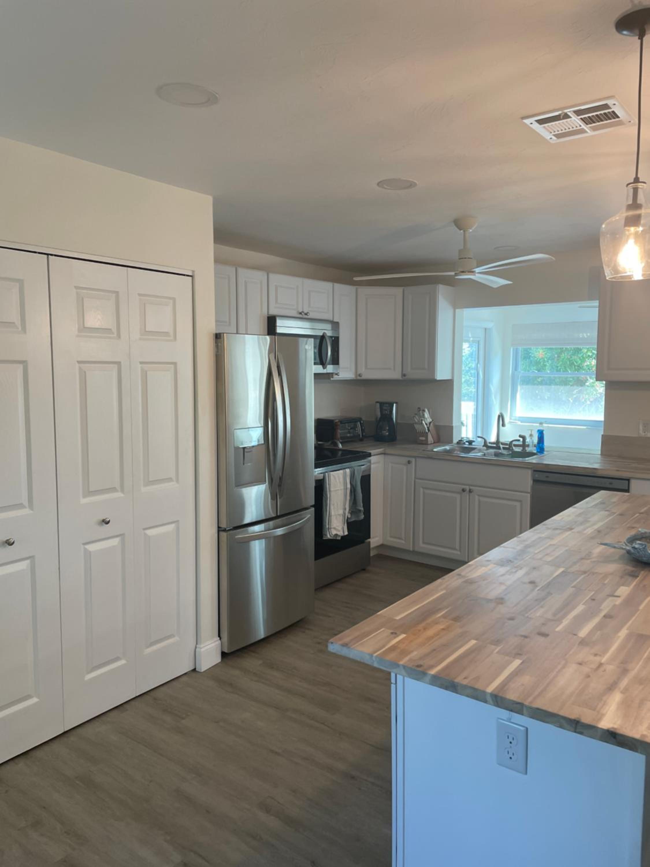 Beautiful Home on LBK view 4