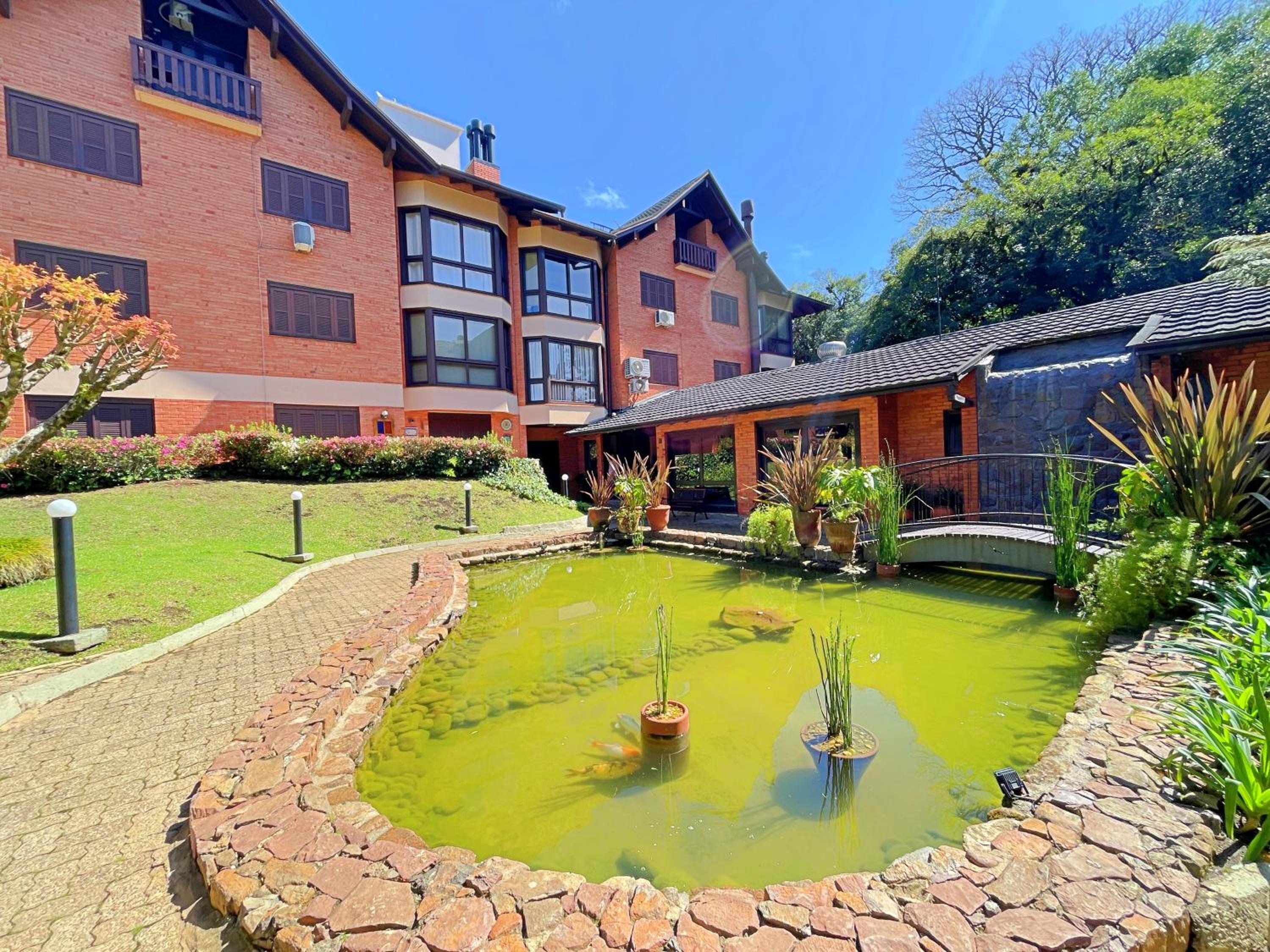 Aconchegante apto 3 dorm. com piscina aquecida