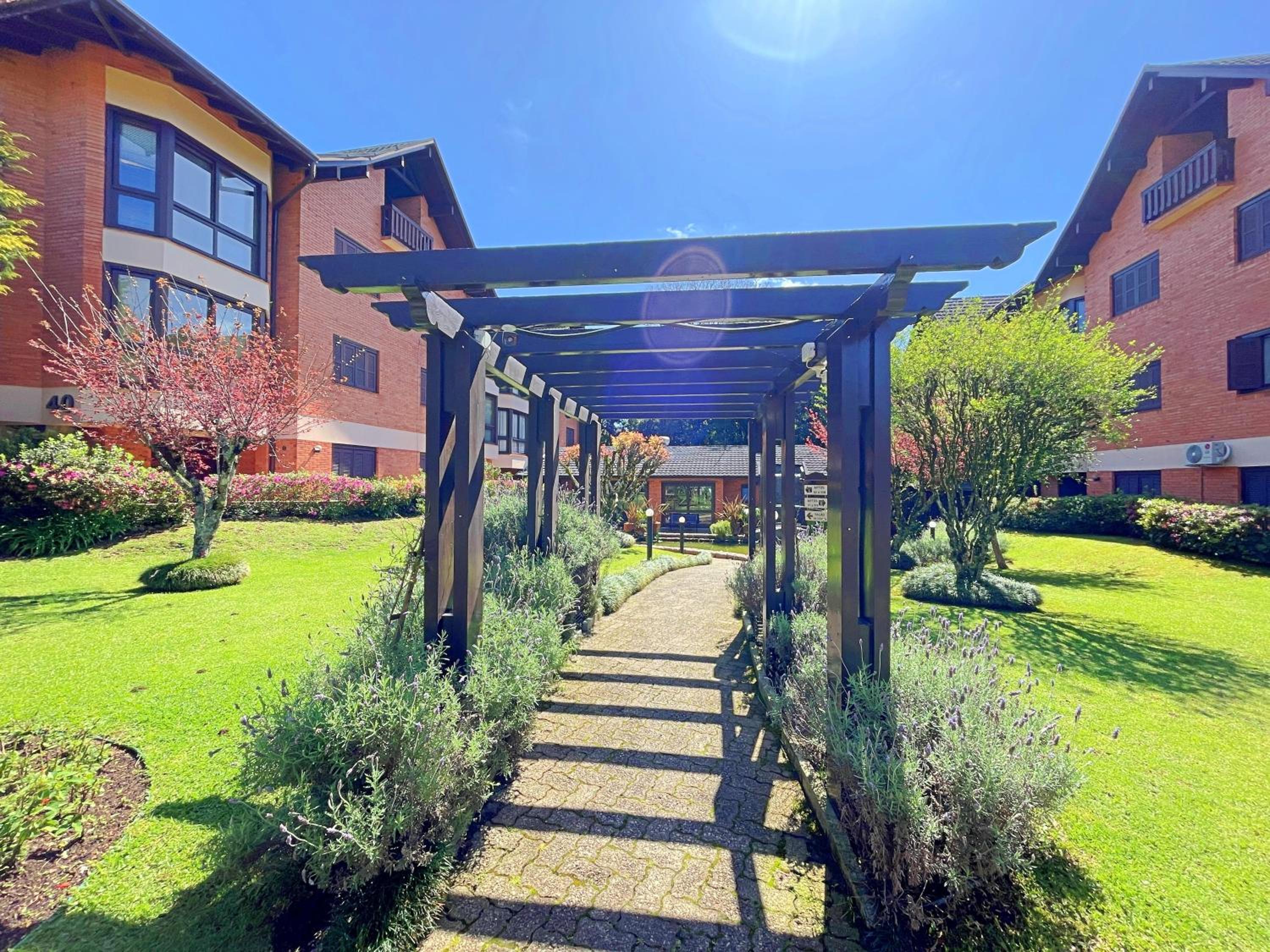 Aconchegante apto 3 dorm. com piscina aquecida