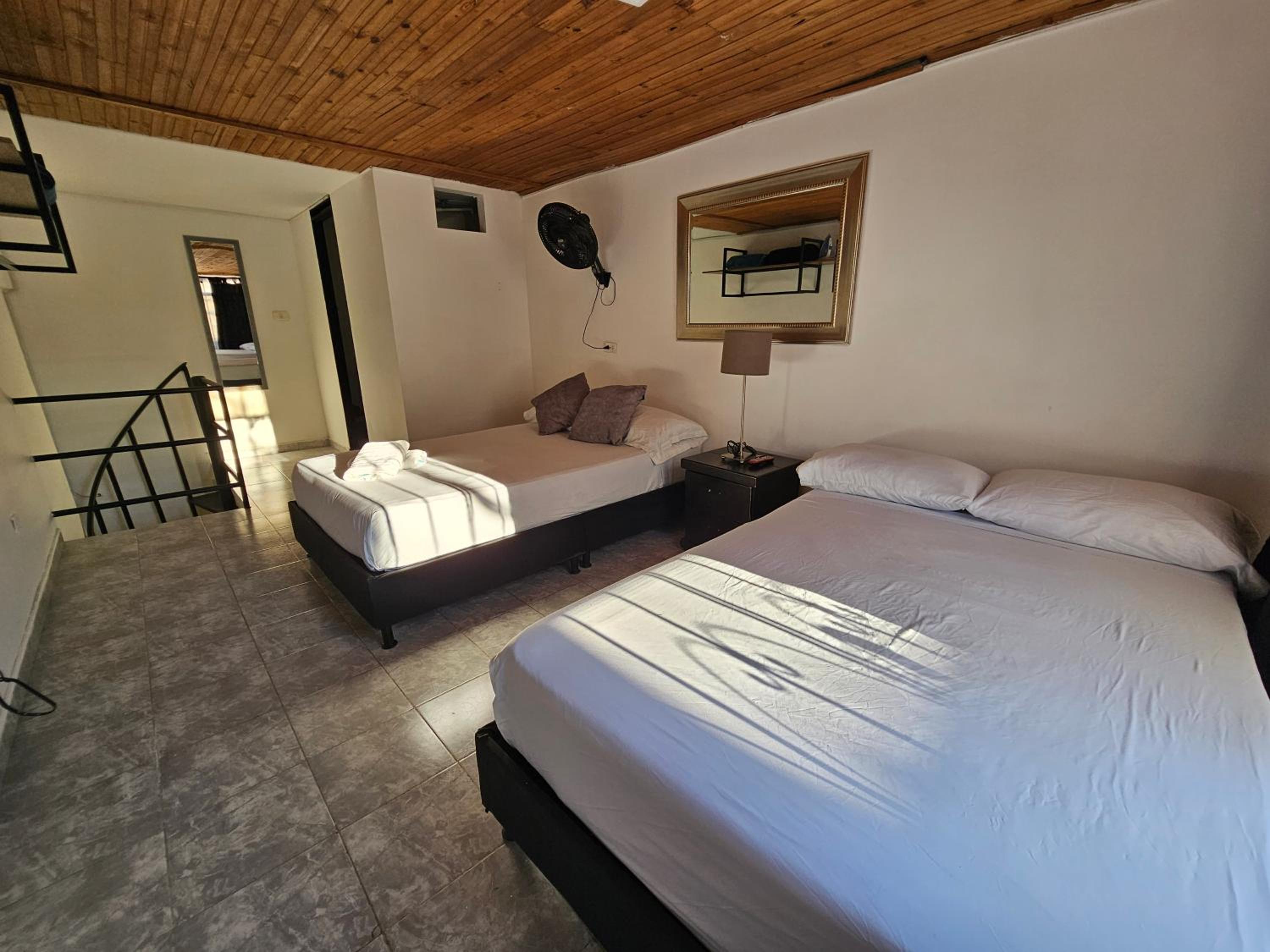 Duplex En La Circunvalar Por Parceros Group