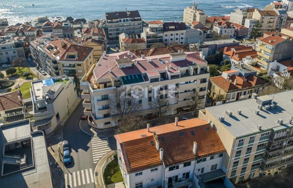 Seaside Elegance and Tranquility: Your Luxurious Porto Getaway view 2
