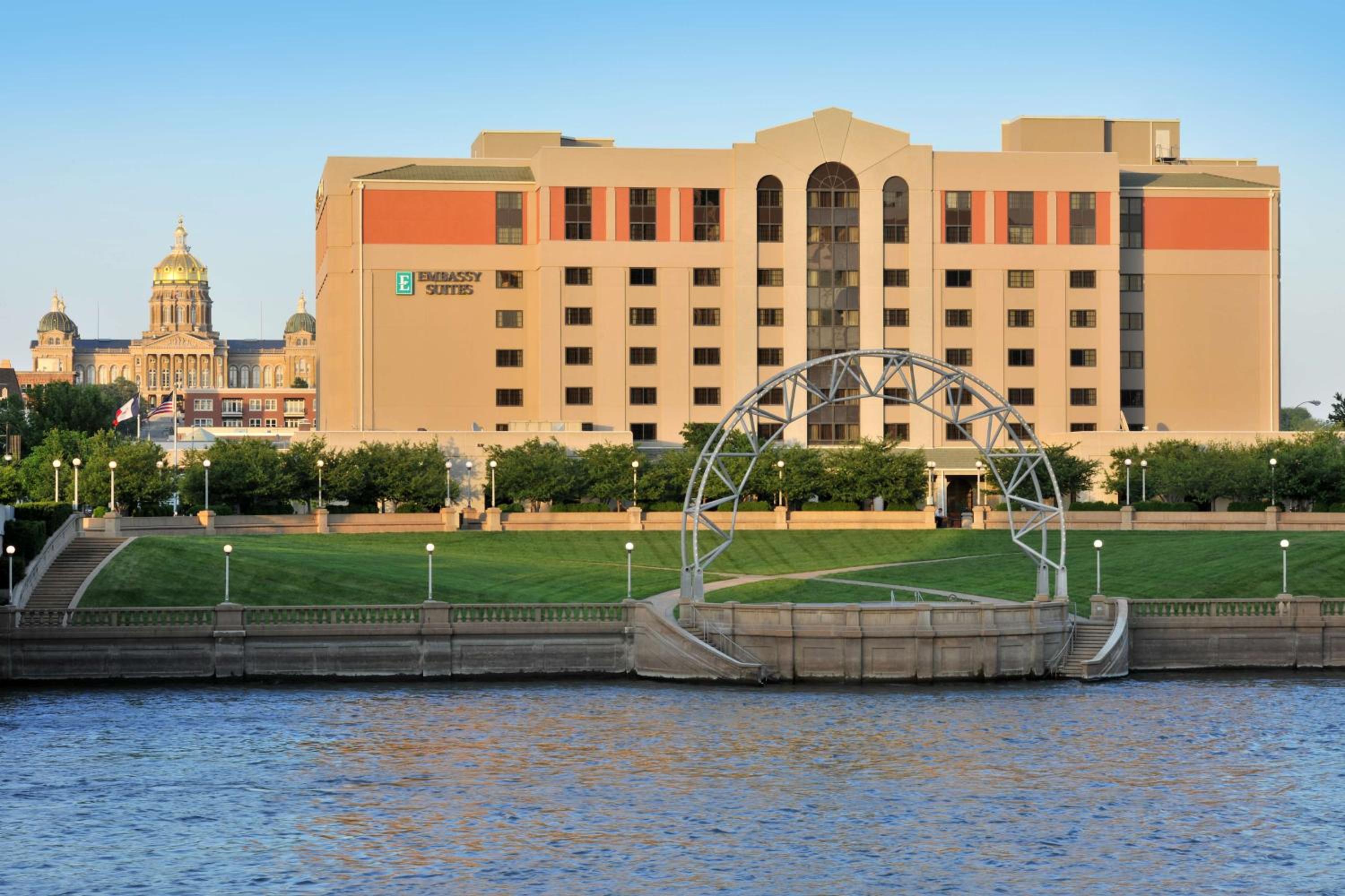 Des Moines Vacations - Embassy Suites Des Moines Downtown - Property Image 4