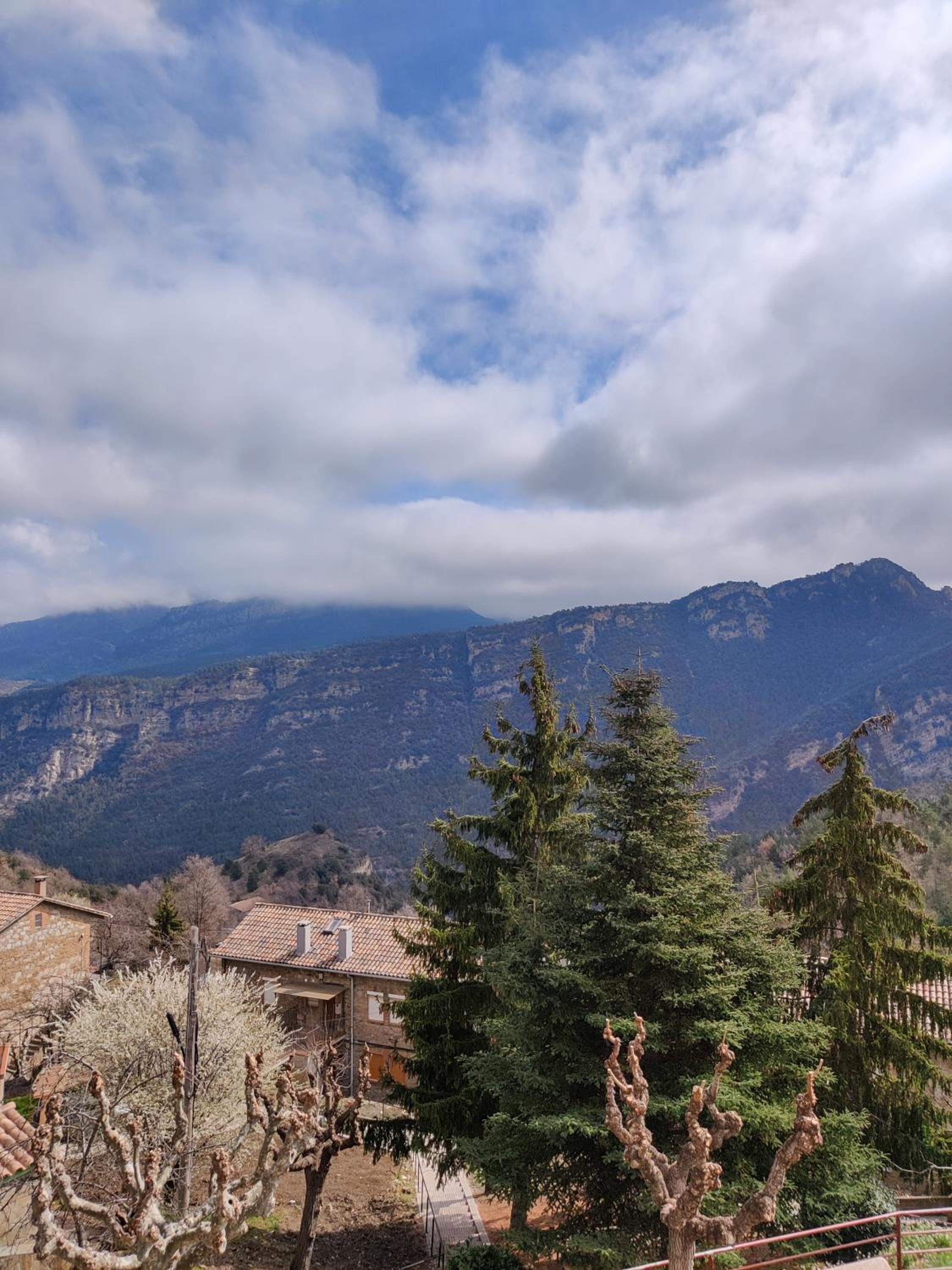 Sereno rincón de montaña
