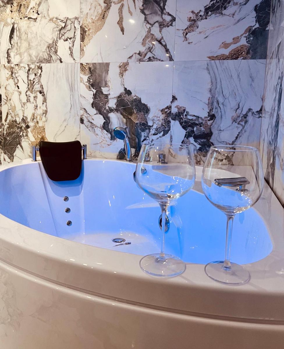 Jacuzzi