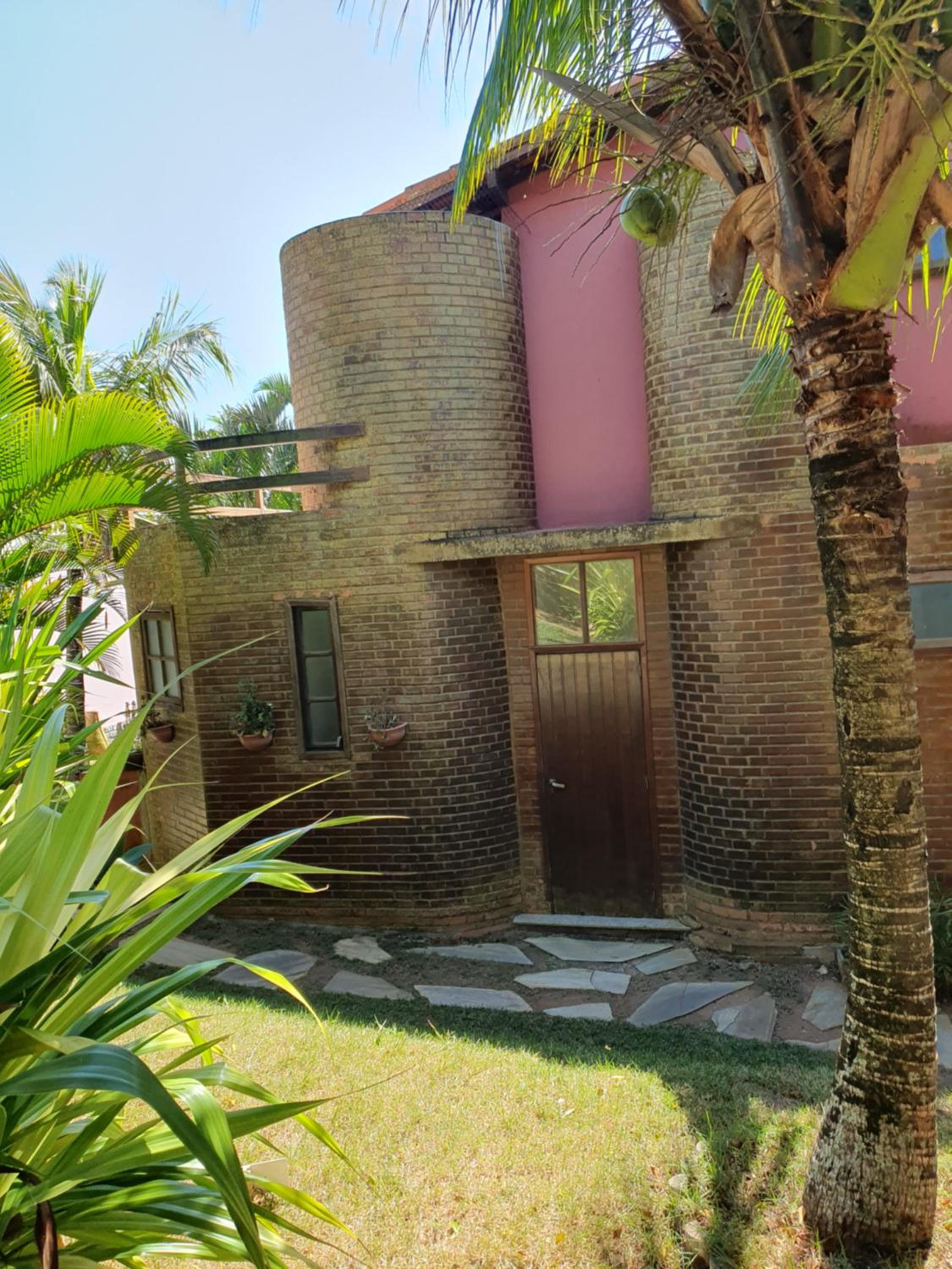 Casa de 3 quartos em condomínio em Geriba
