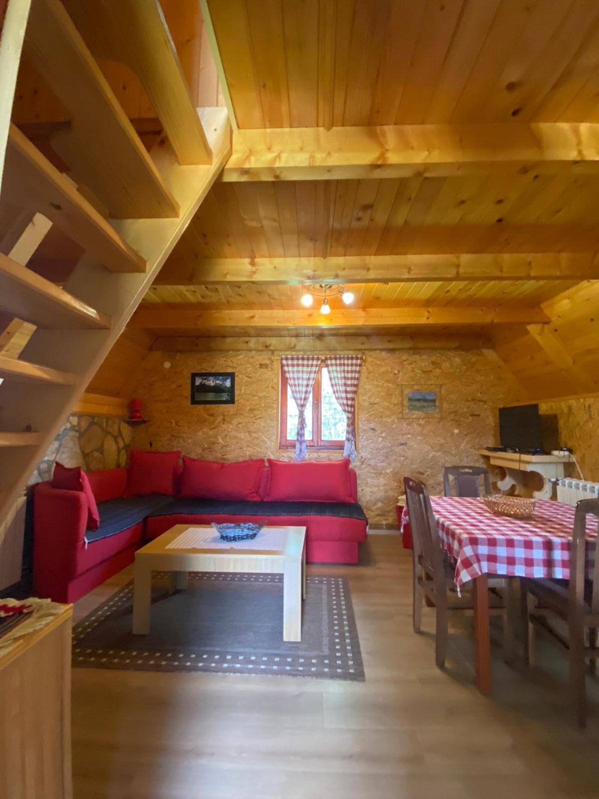 Durmitor Bungalows view 4