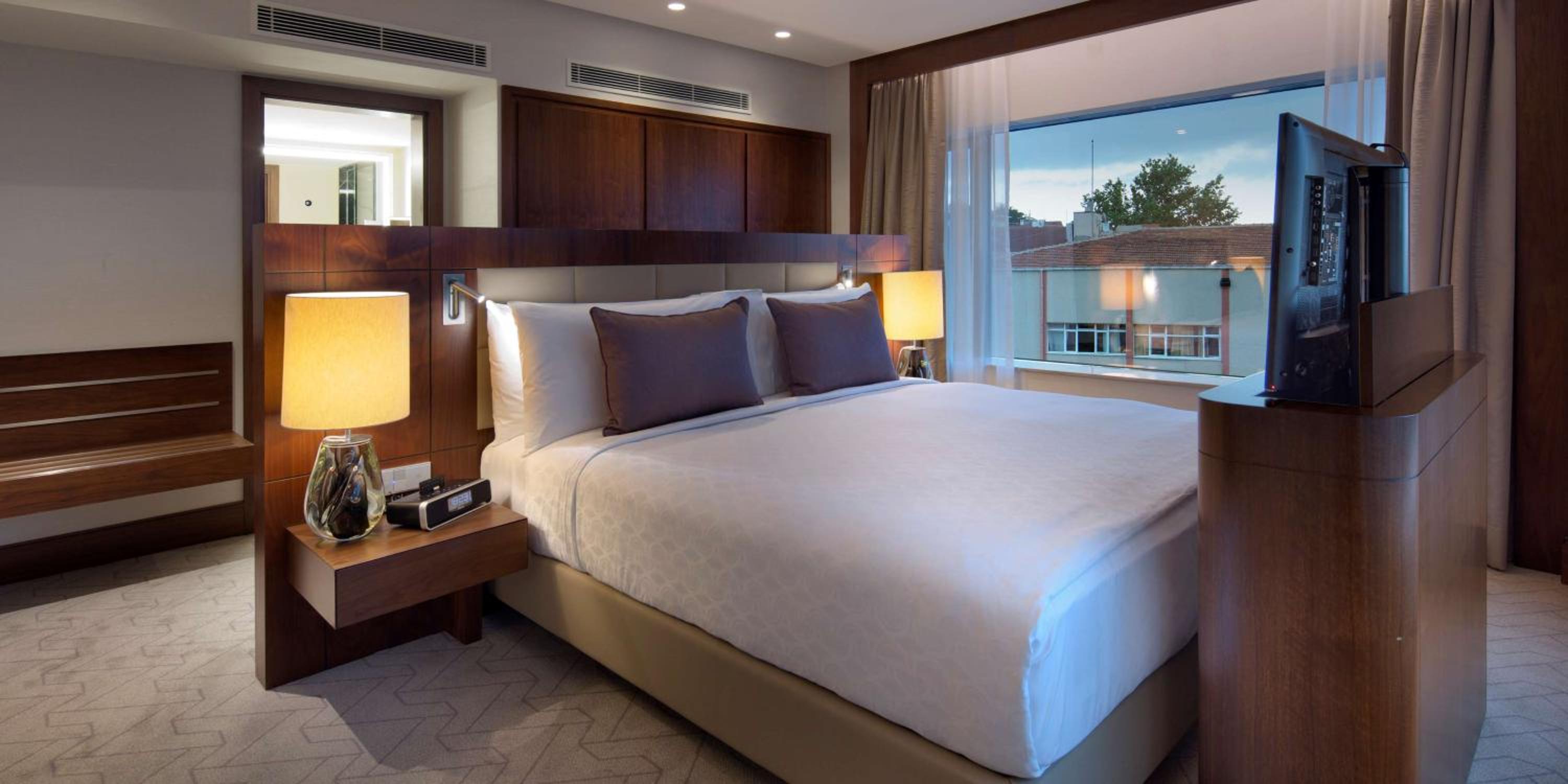Conrad Istanbul Bosphorus - Image 42