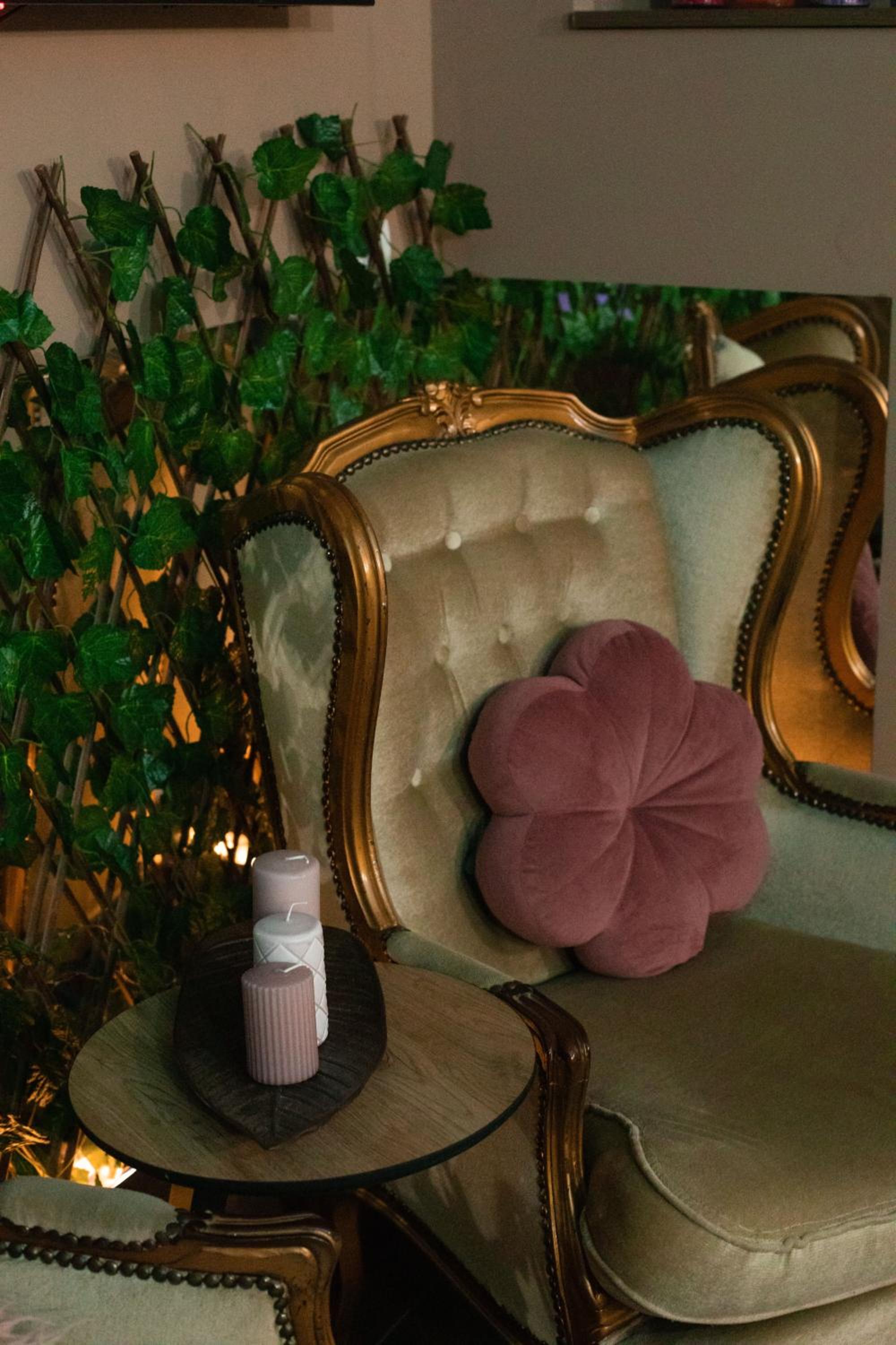 Reina Spa