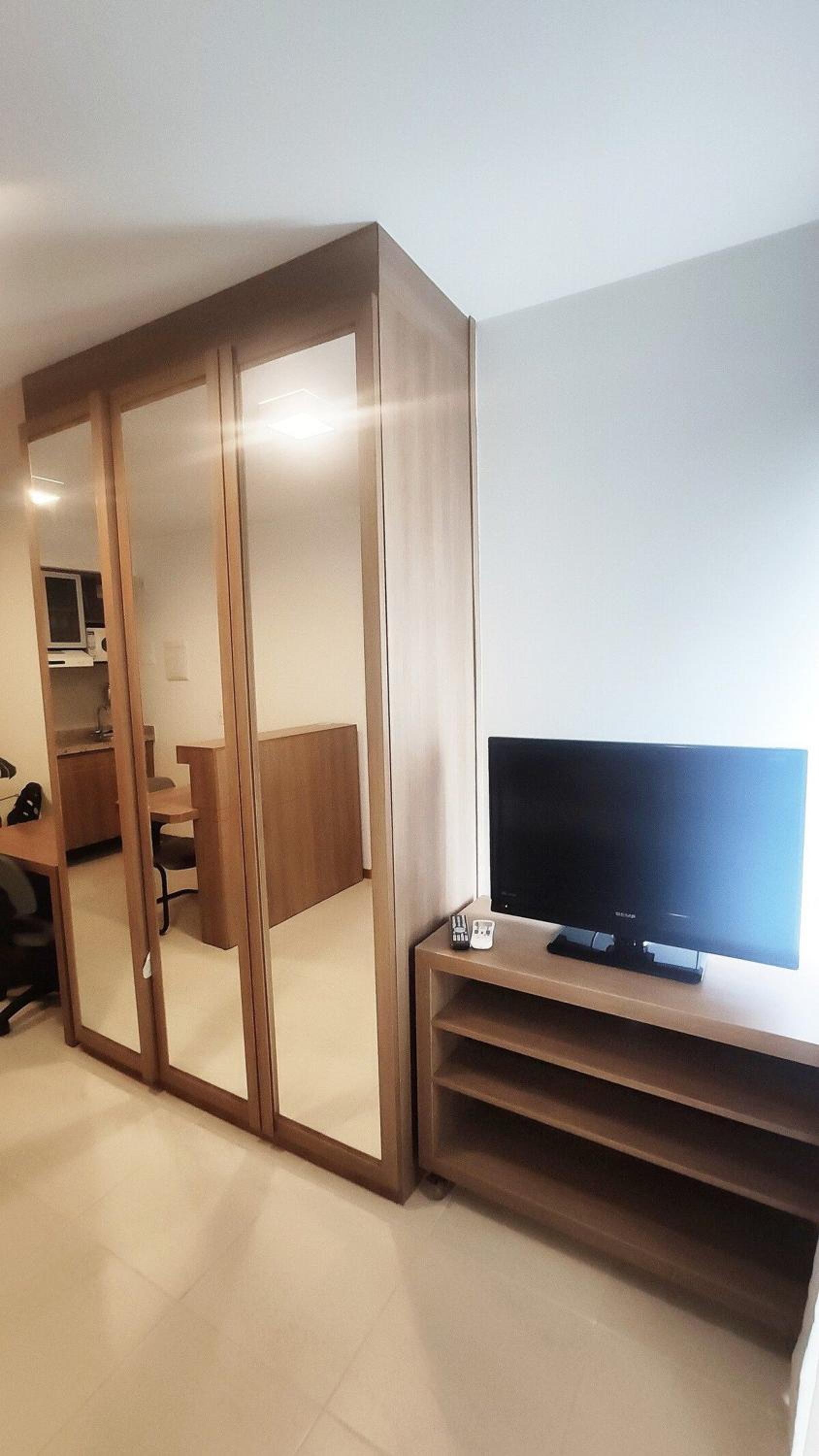 SM1805 Flat região central Próx Embaixada Americana