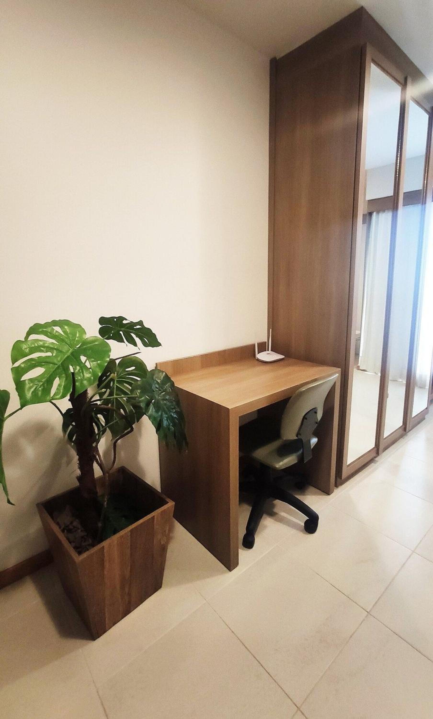 SM1805 Flat região central Próx Embaixada Americana
