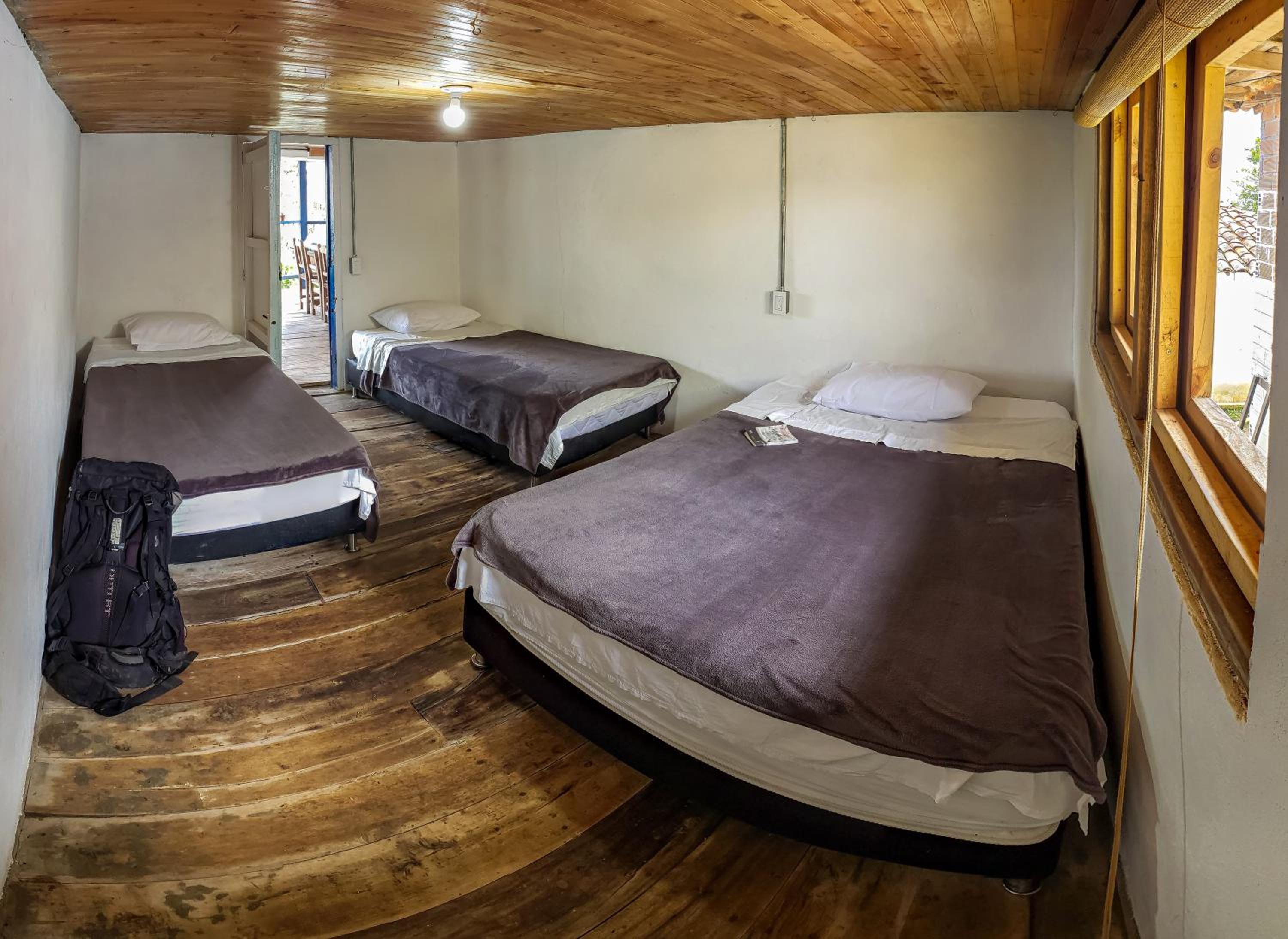 La Peña Abejorral - Hostal de Aventura