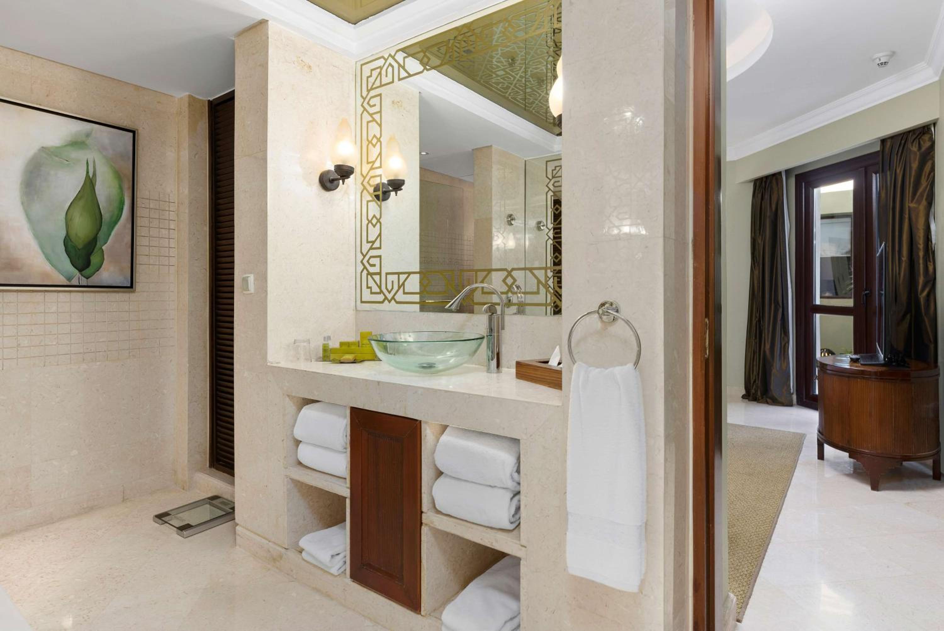 Hilton Luxor Resort & Spa — photo 102