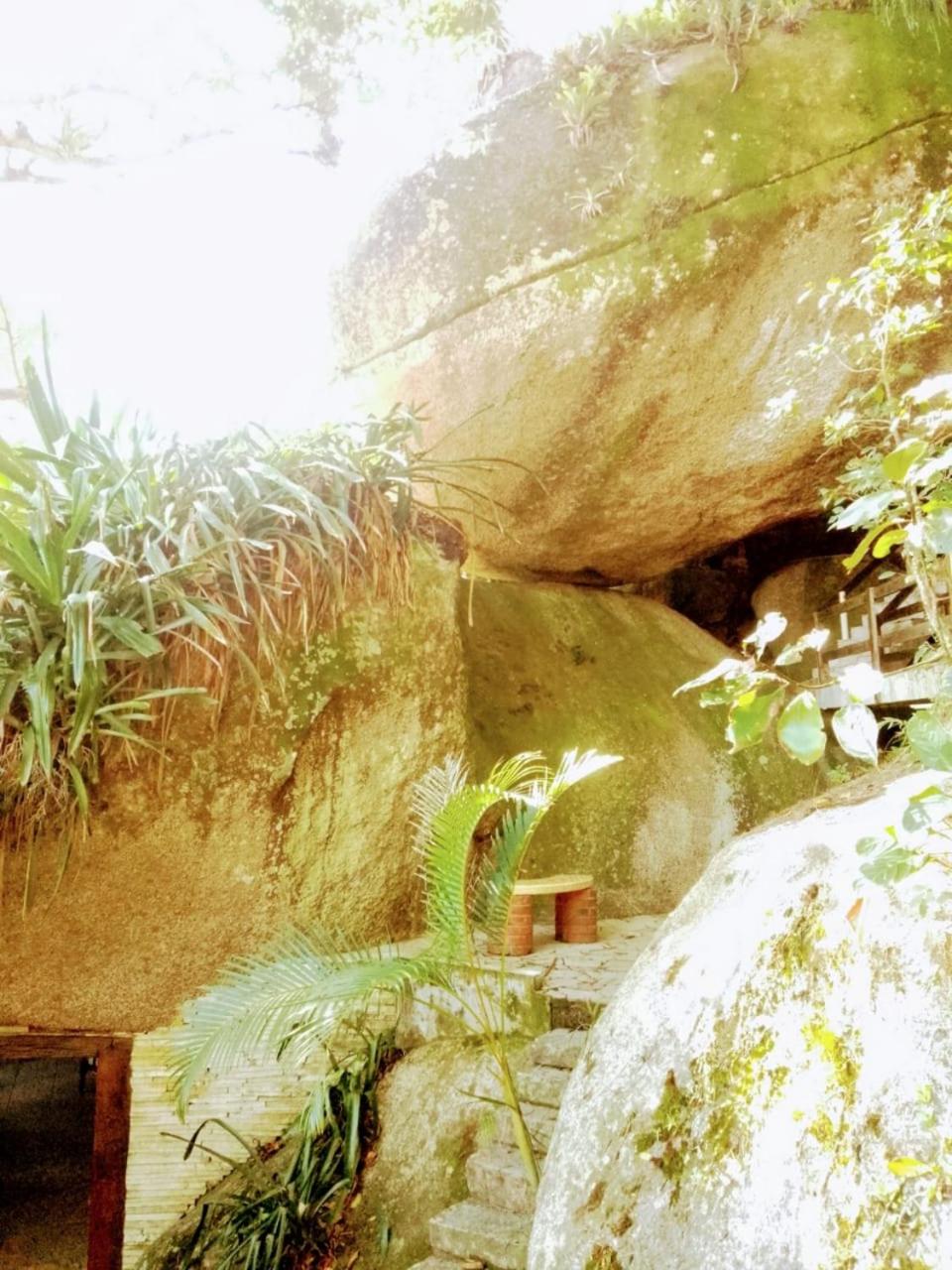 Enseada Das Pedras
