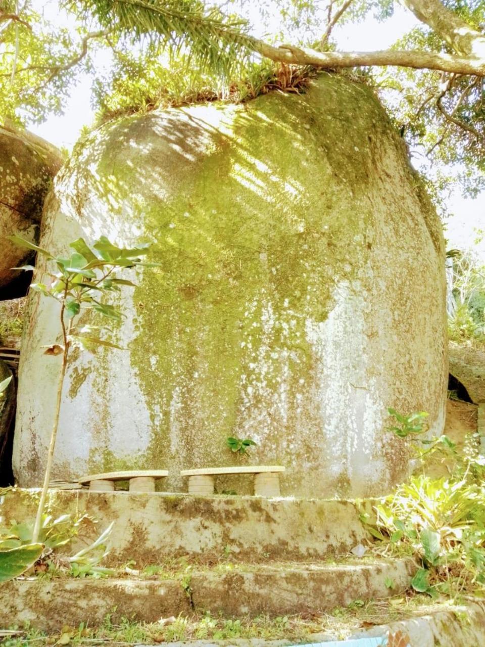 Enseada Das Pedras