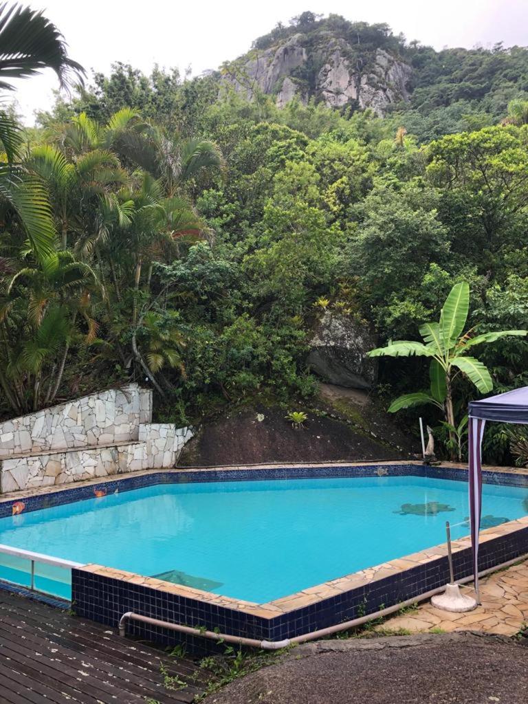 Enseada Das Pedras