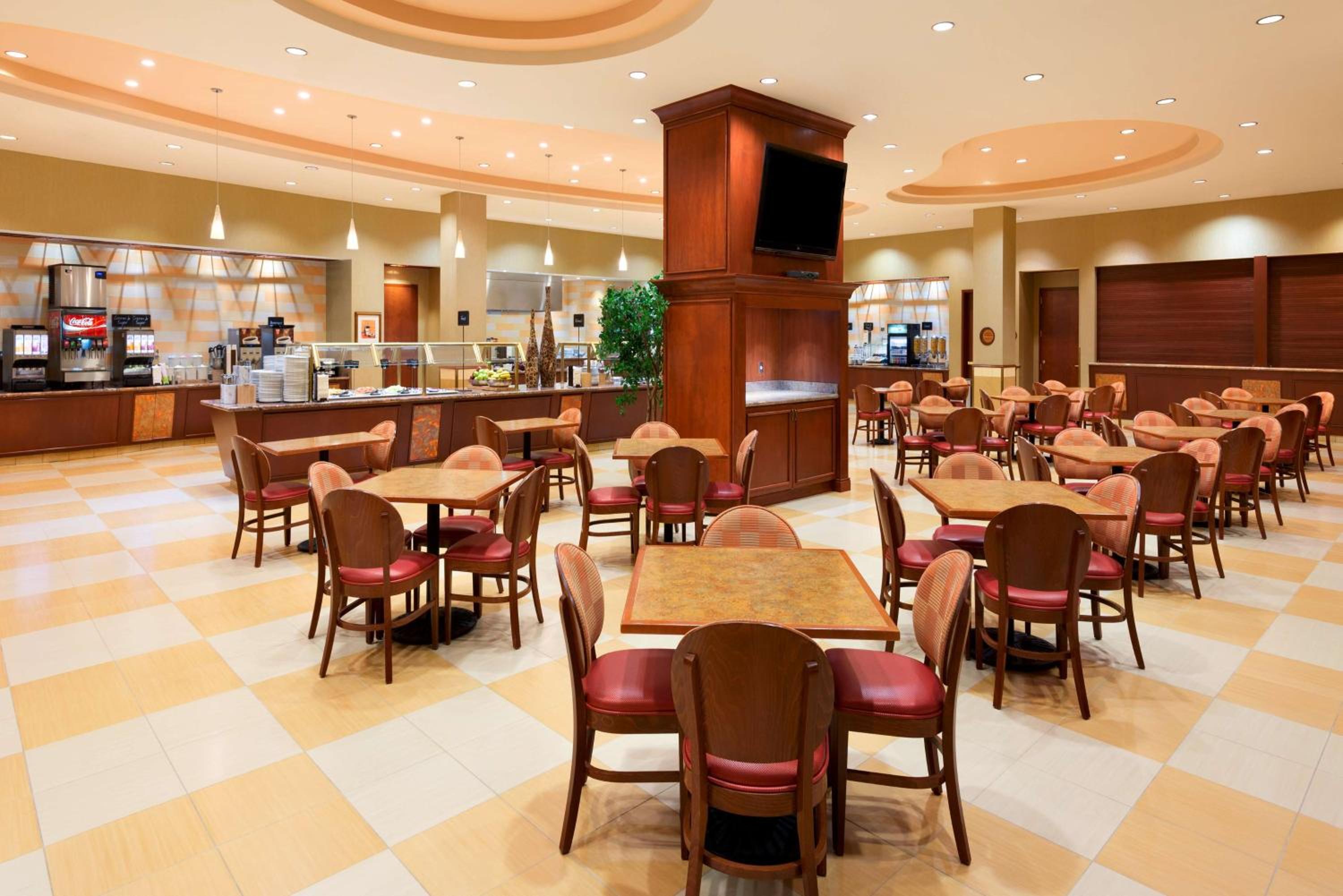 Embassy Suites by Hilton Norman Hotel Conference Center - Property Image 36