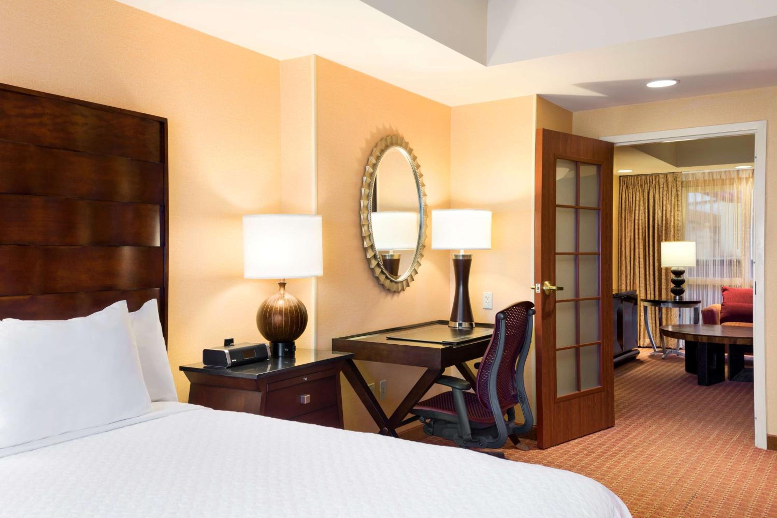 Embassy Suites by Hilton Norman Hotel Conference Center - Property Image 47
